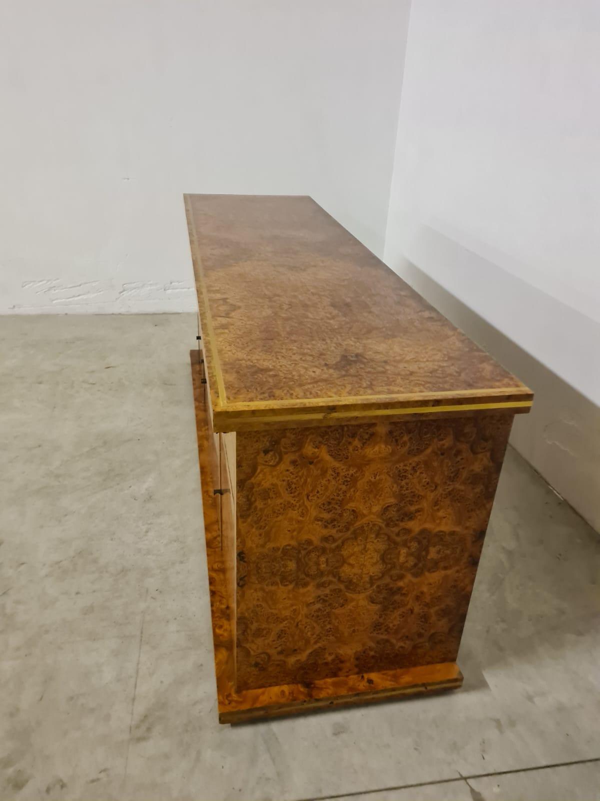 Sideboard aus Bruyèreholz und Messing, 1970er Jahre, italienische Herstellung 4
