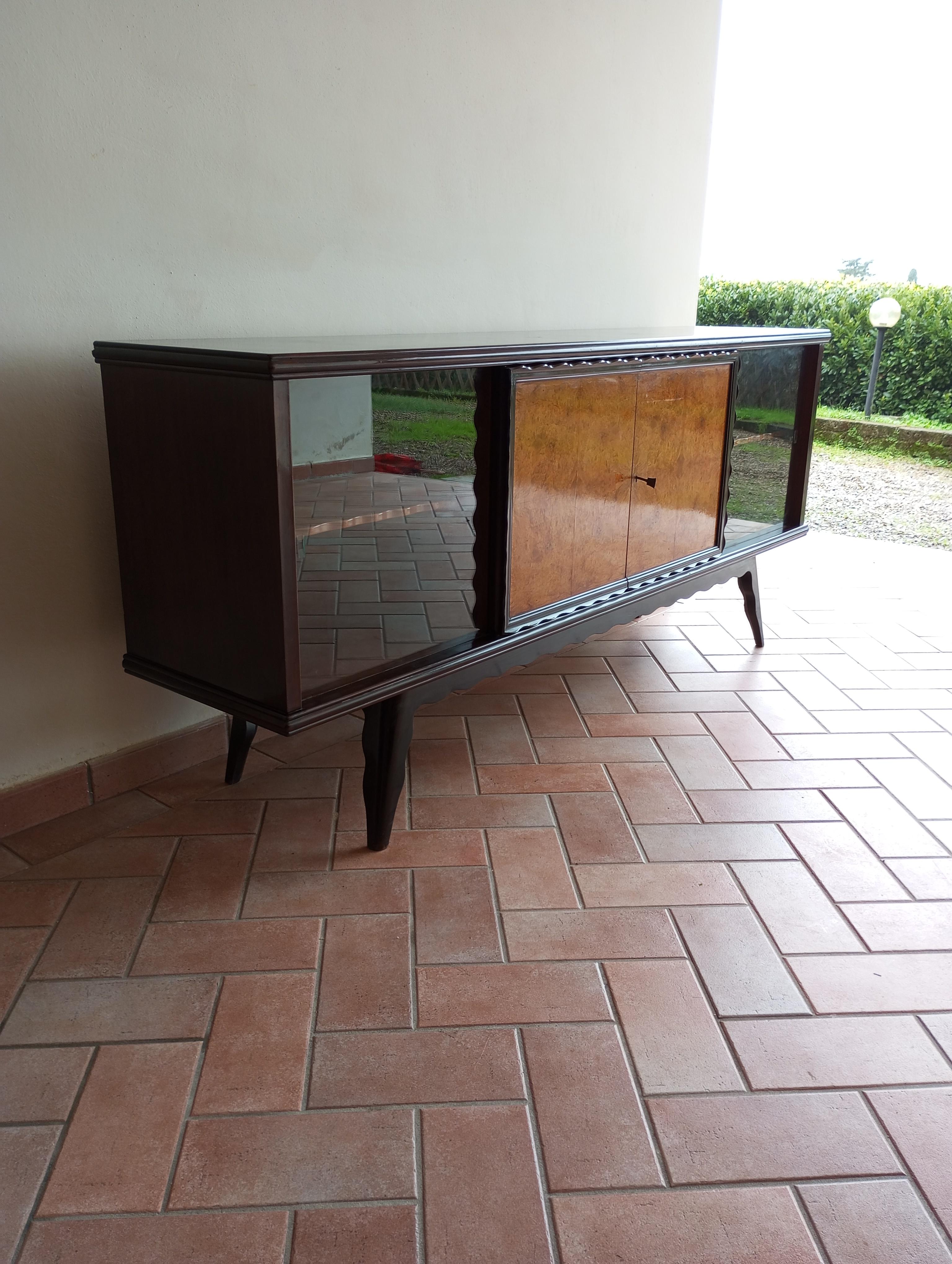 Italian oak sideboard with sliding glass doors. For Sale 6