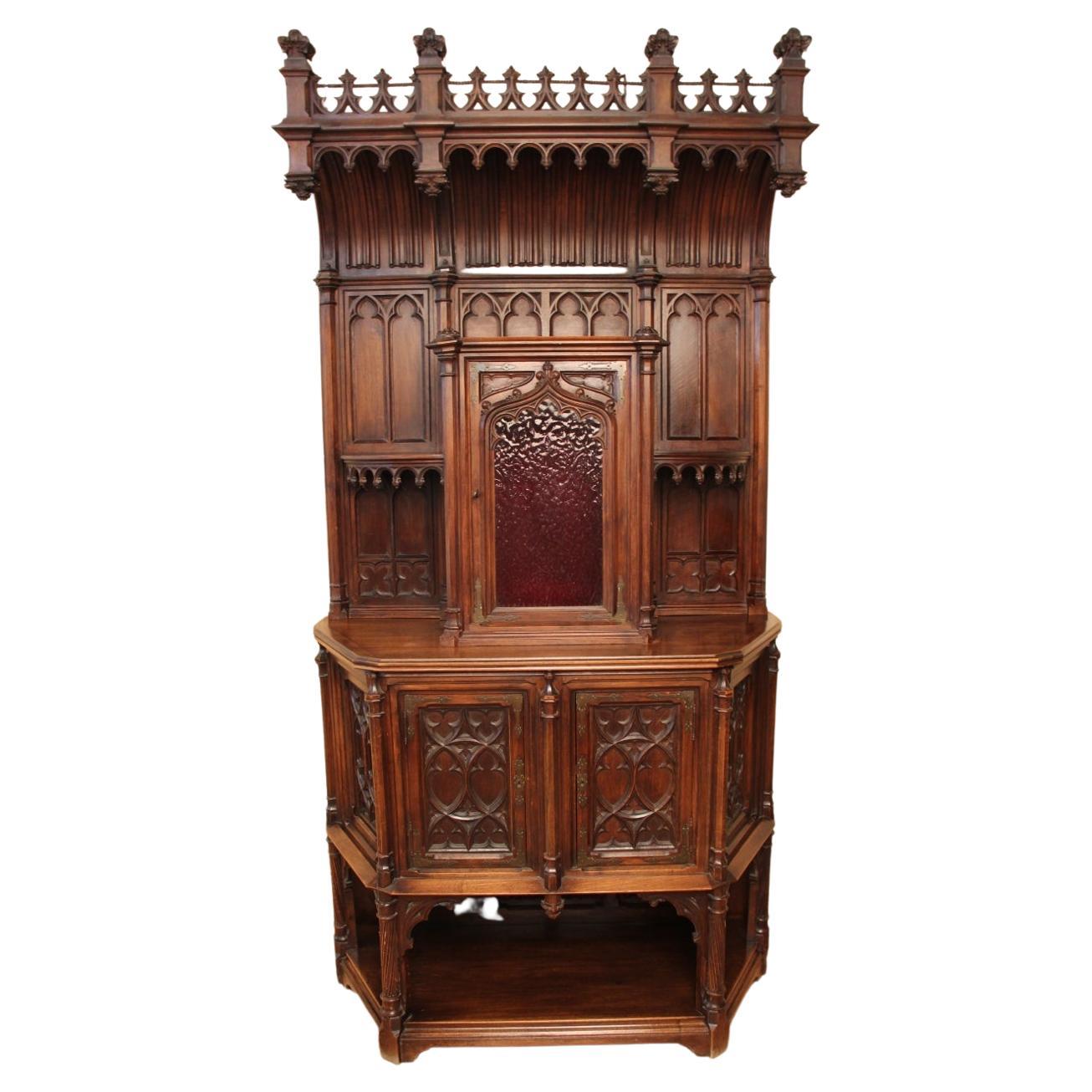 Credenza in Walnut 19th Flamboyant Neo-Gothic For Sale