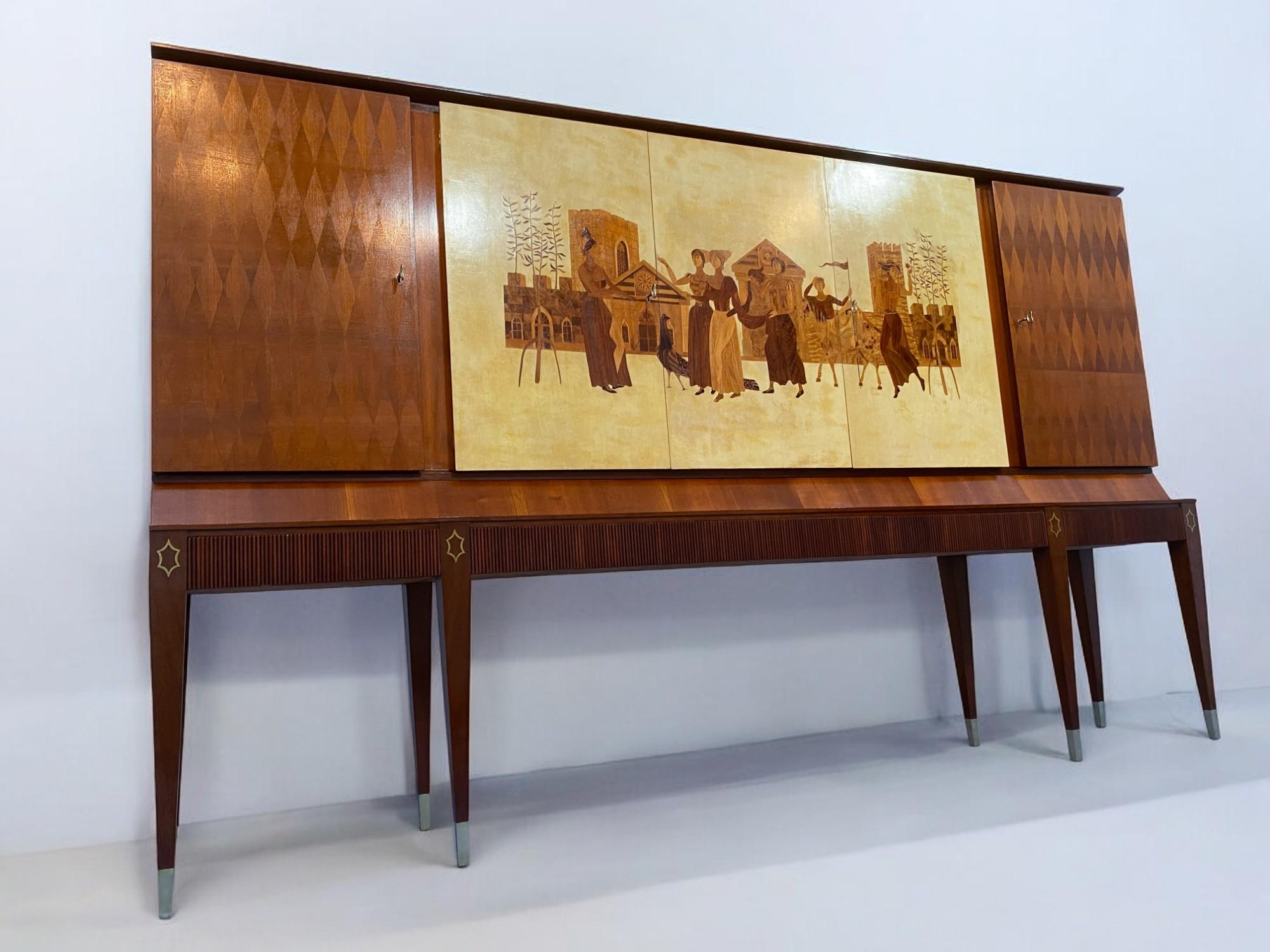 Mid-Century Modern Credenza Italiana in pergamena intarsiata disegnata da Paolo Buffa nel 1950 For Sale