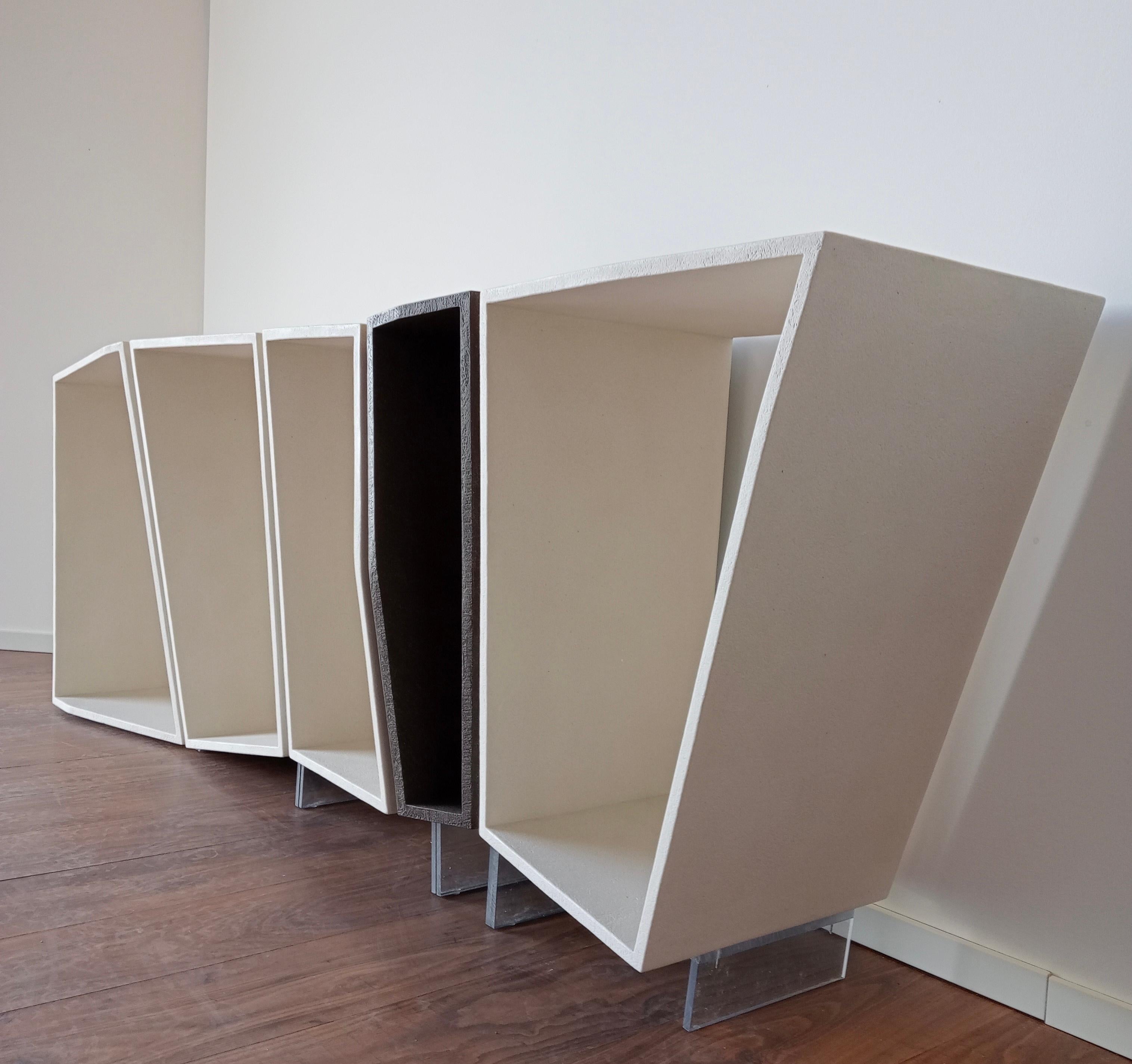 Aparador Mia Diseño italiano moderno Escultura de madera y resina hecha a mano en venta 5