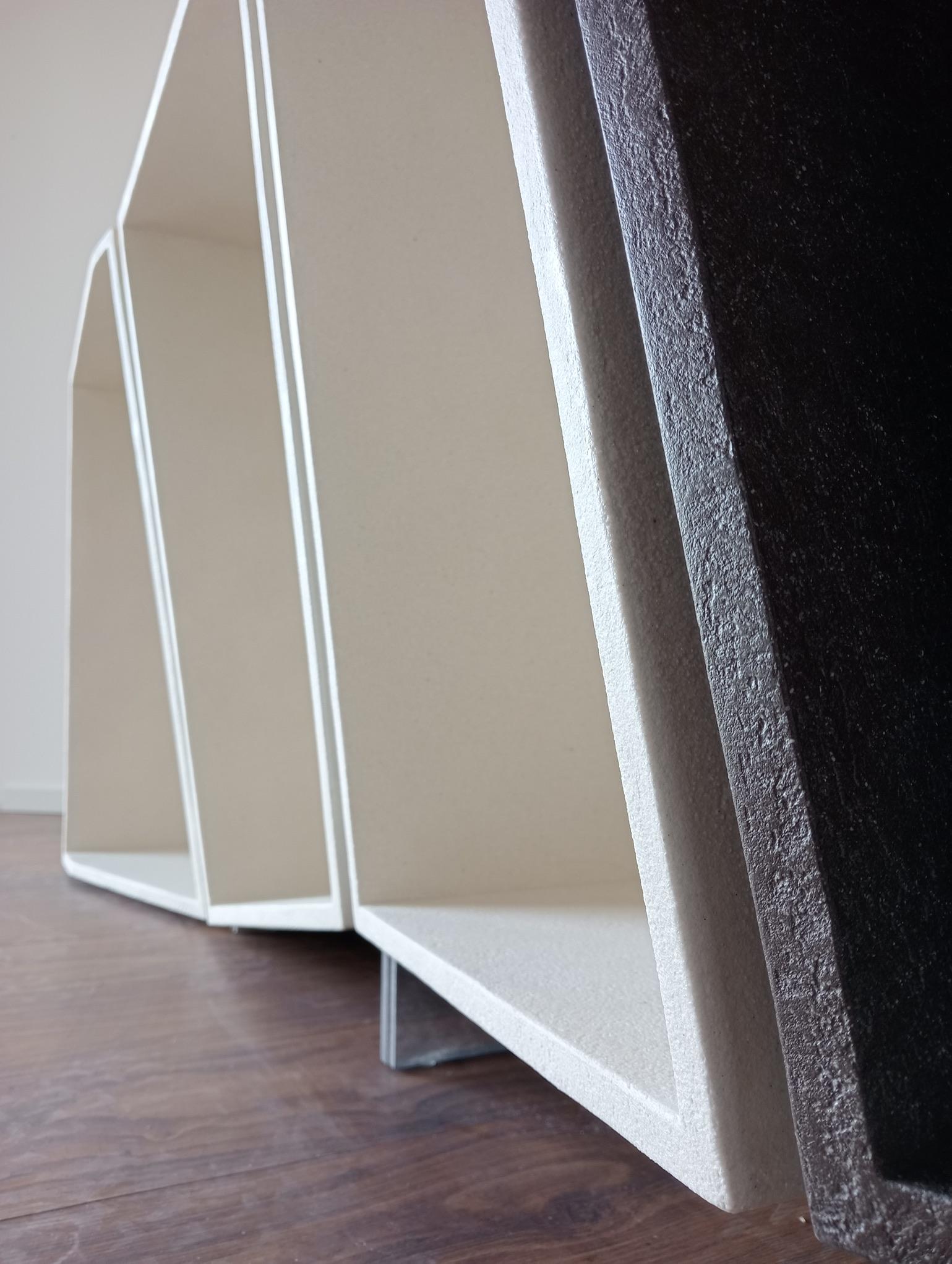 Aparador Mia Diseño italiano moderno Escultura de madera y resina hecha a mano en venta 6