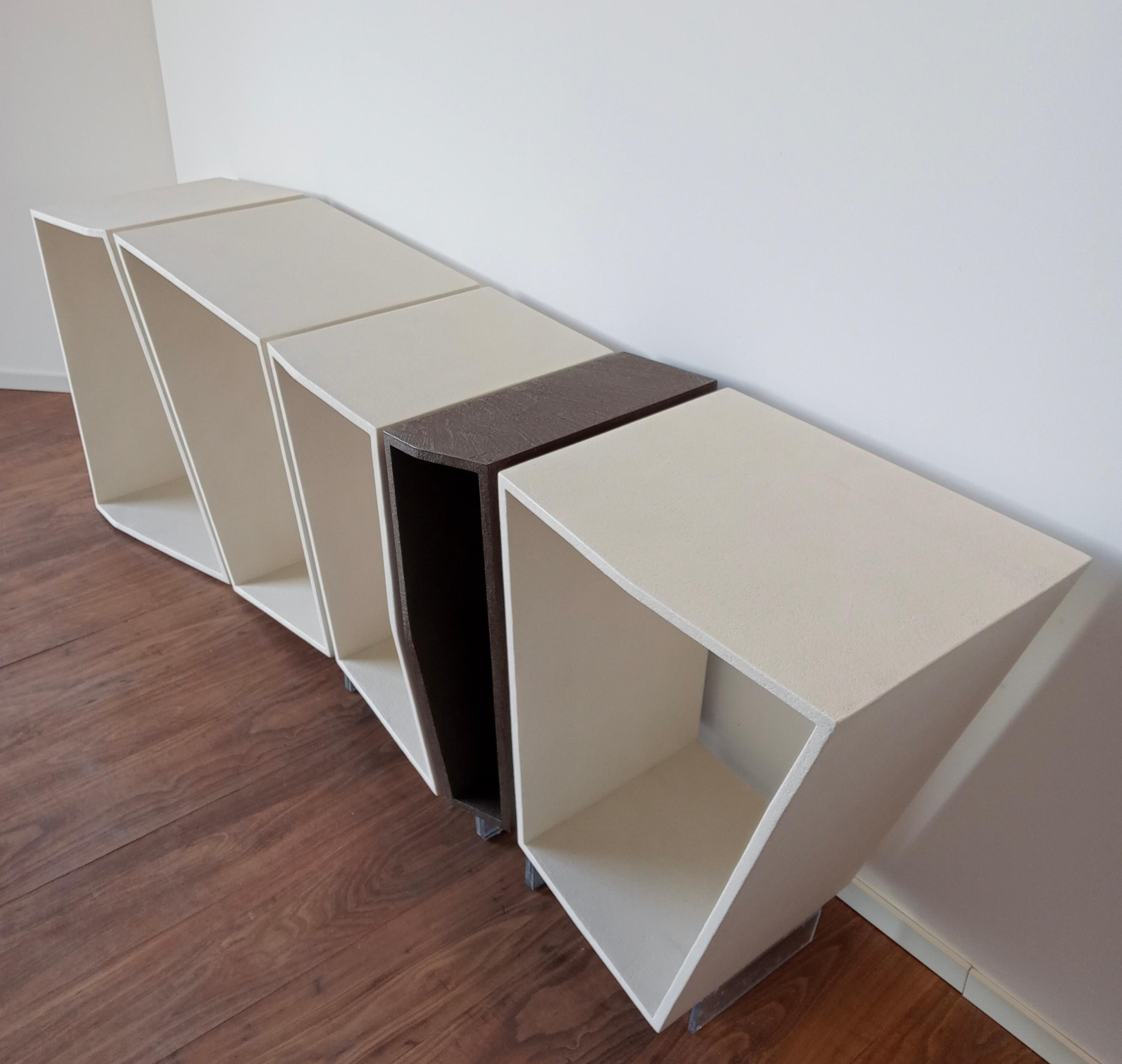 Aparador Mia Diseño italiano moderno Escultura de madera y resina hecha a mano Resina en venta