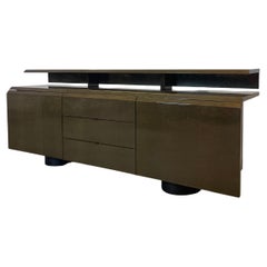 Credenza modello Lenox di Giovanni Offredi per Saporiti Italia