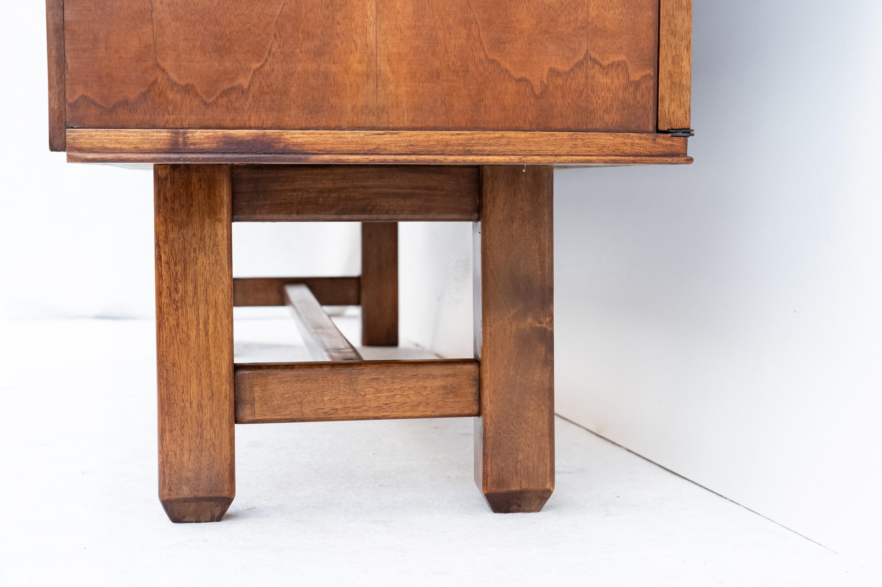 Credenza Scandinava in teak con ante e cassetti, Anni '60 In Good Condition For Sale In Bastia Umbra, IT