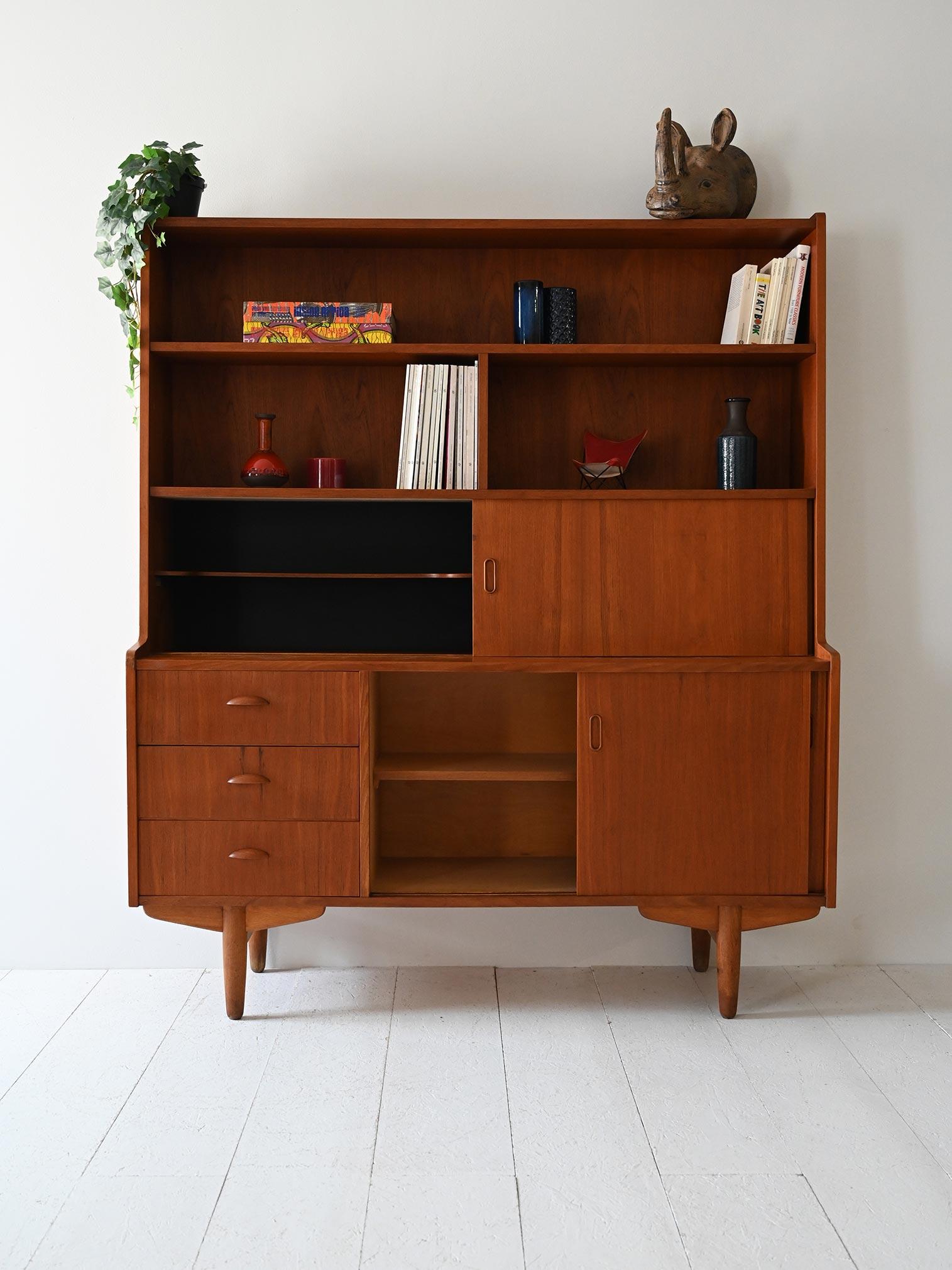 Scandinavian Credenza scandinava vintage in teak con libreria en vente