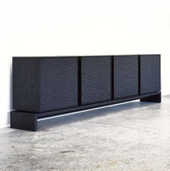 Anrichte von John Eric Byers, geformt