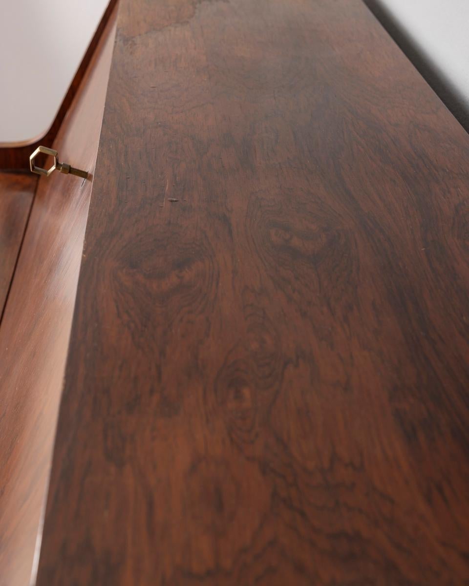Laiton Buffet secret en bois vintage des années 1960, design G.Frattini pour Bernini en vente