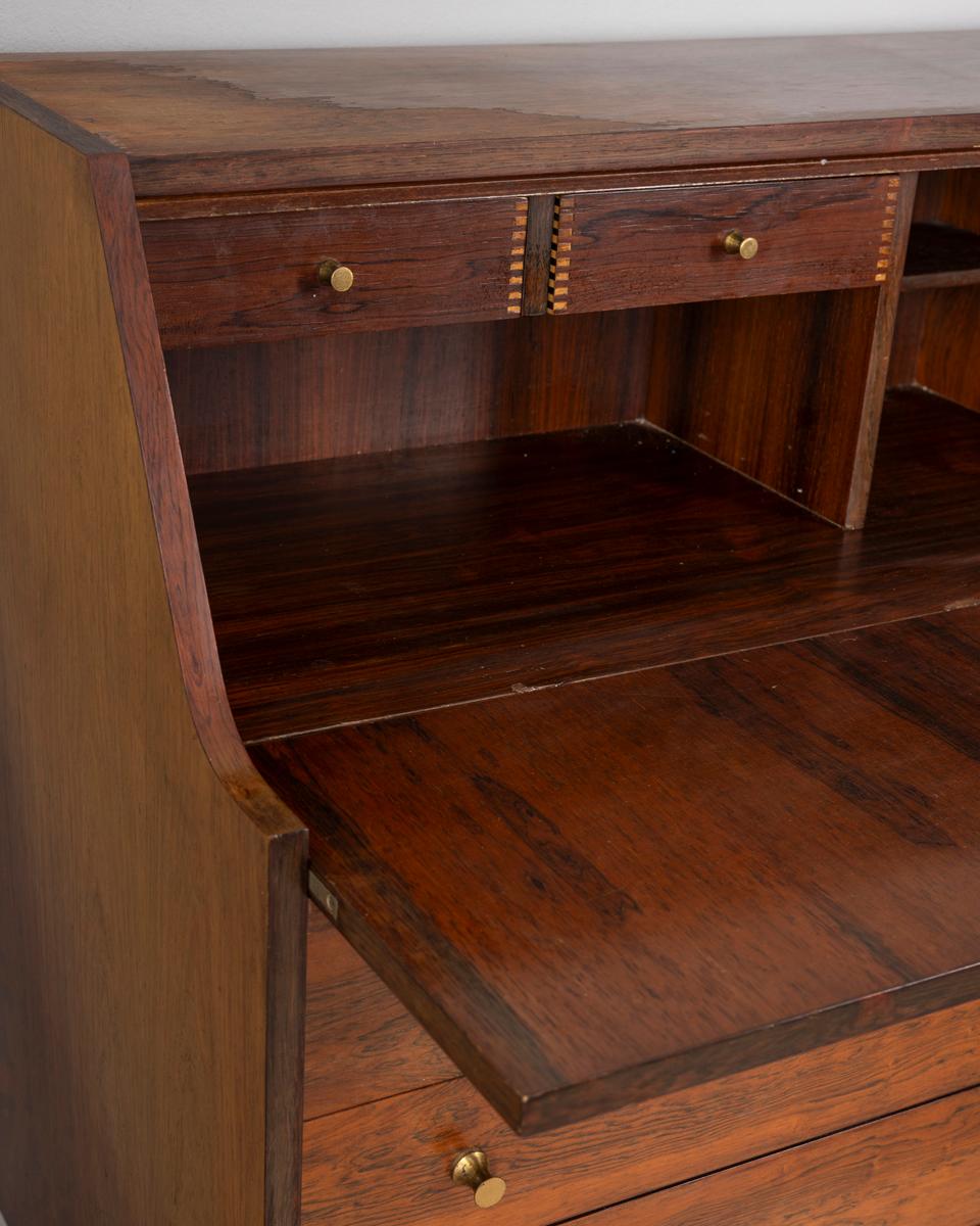 Buffet secret en bois vintage des années 1960, design G.Frattini pour Bernini en vente 1