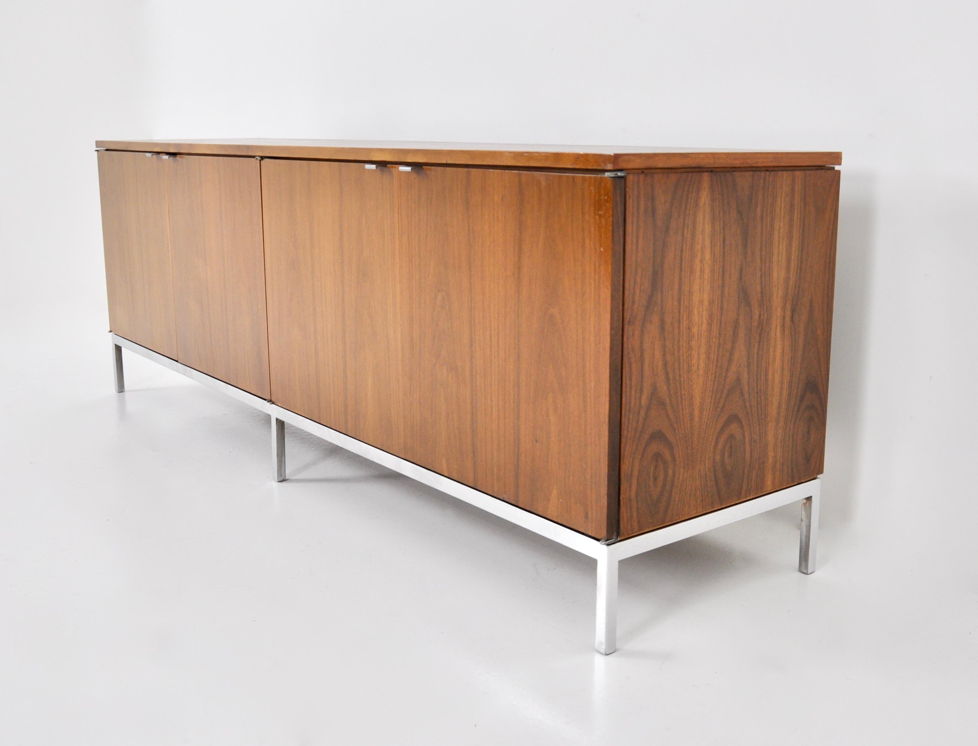 Credenza Sideboard by Florence Knoll Bassett for Knoll Inc, 1970s In Good Condition In Lasne, BE