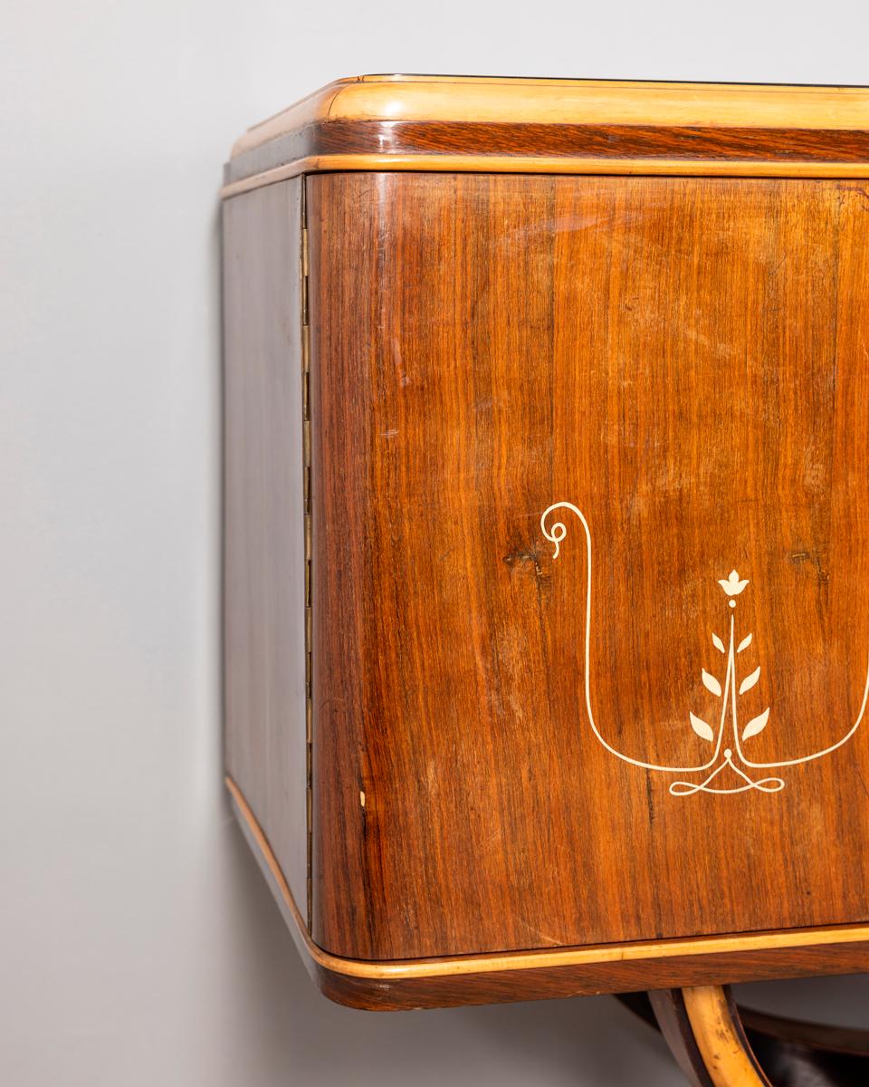 Buffet italien Art Déco des années 1930 en bois et verre 8