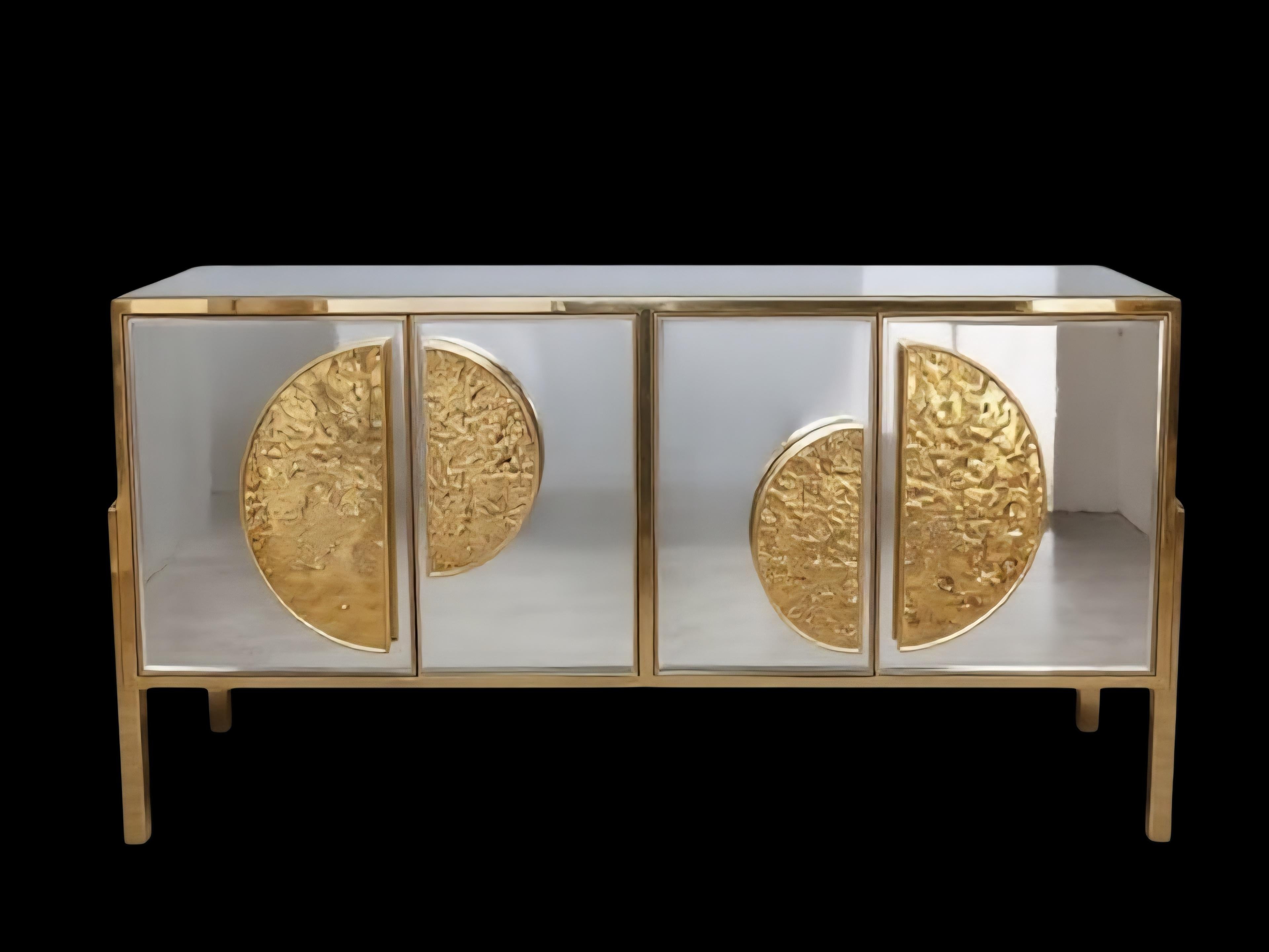 Credenza specchio e maniglie in ottone sbalzato, design Justfurnituress in vendita 2