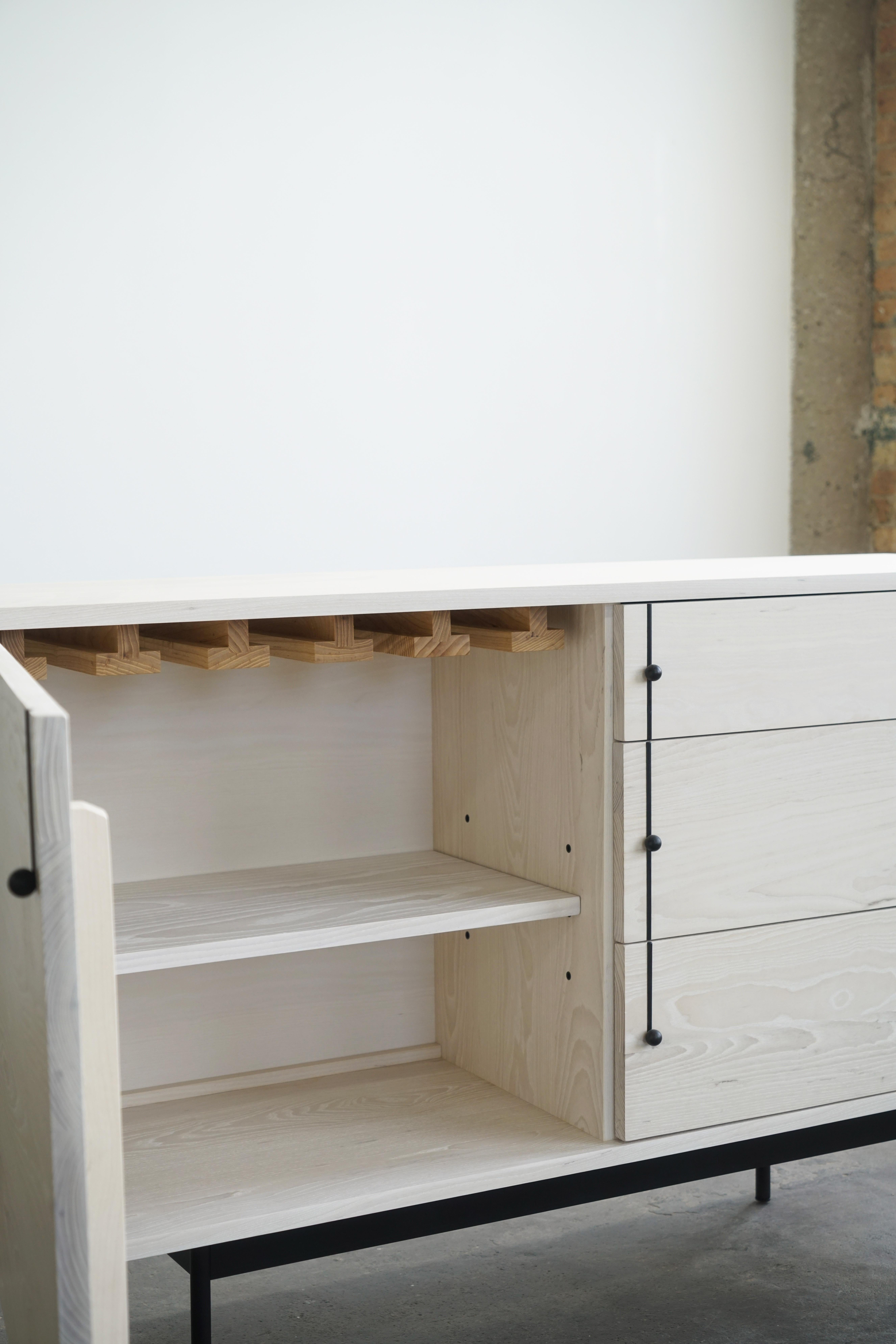 Blanchi Meuble de rangement « Redenza Three Dry Bar » de Last Workshop en frêne blanchi en vente