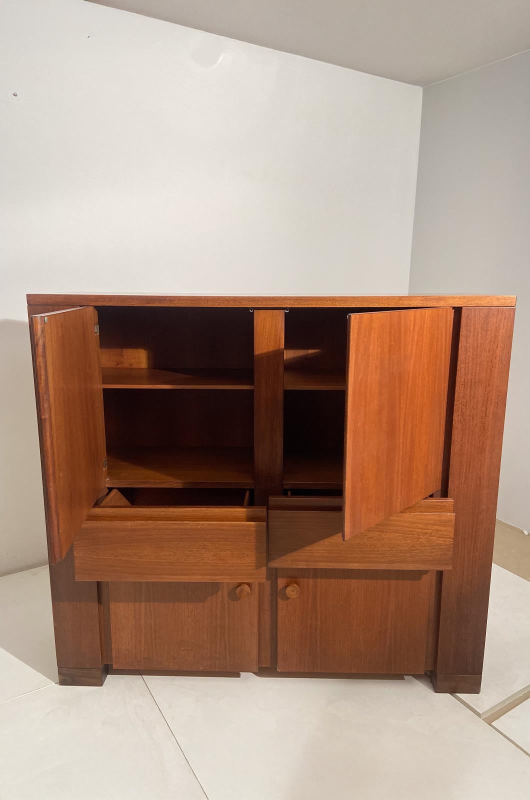 Aparador Torbecchia de Giovanni Michelucci para Poltronova Italian en venta