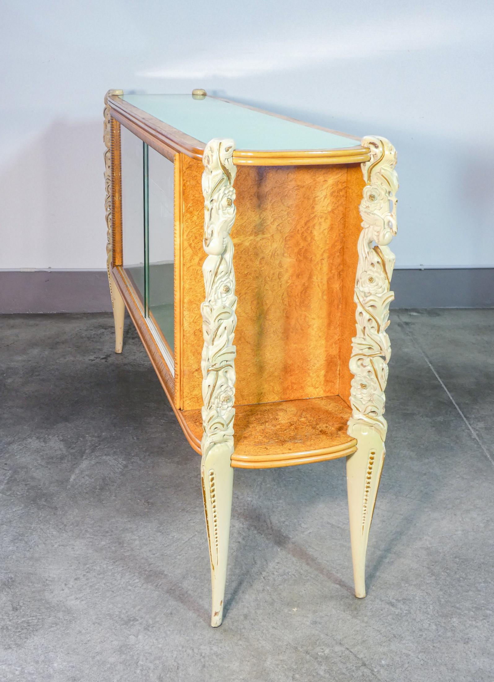 Buffet, vitrine LA PERMANENTE MOBILI CANTÙ, pieds en bois sculpté. 1940s en vente 1