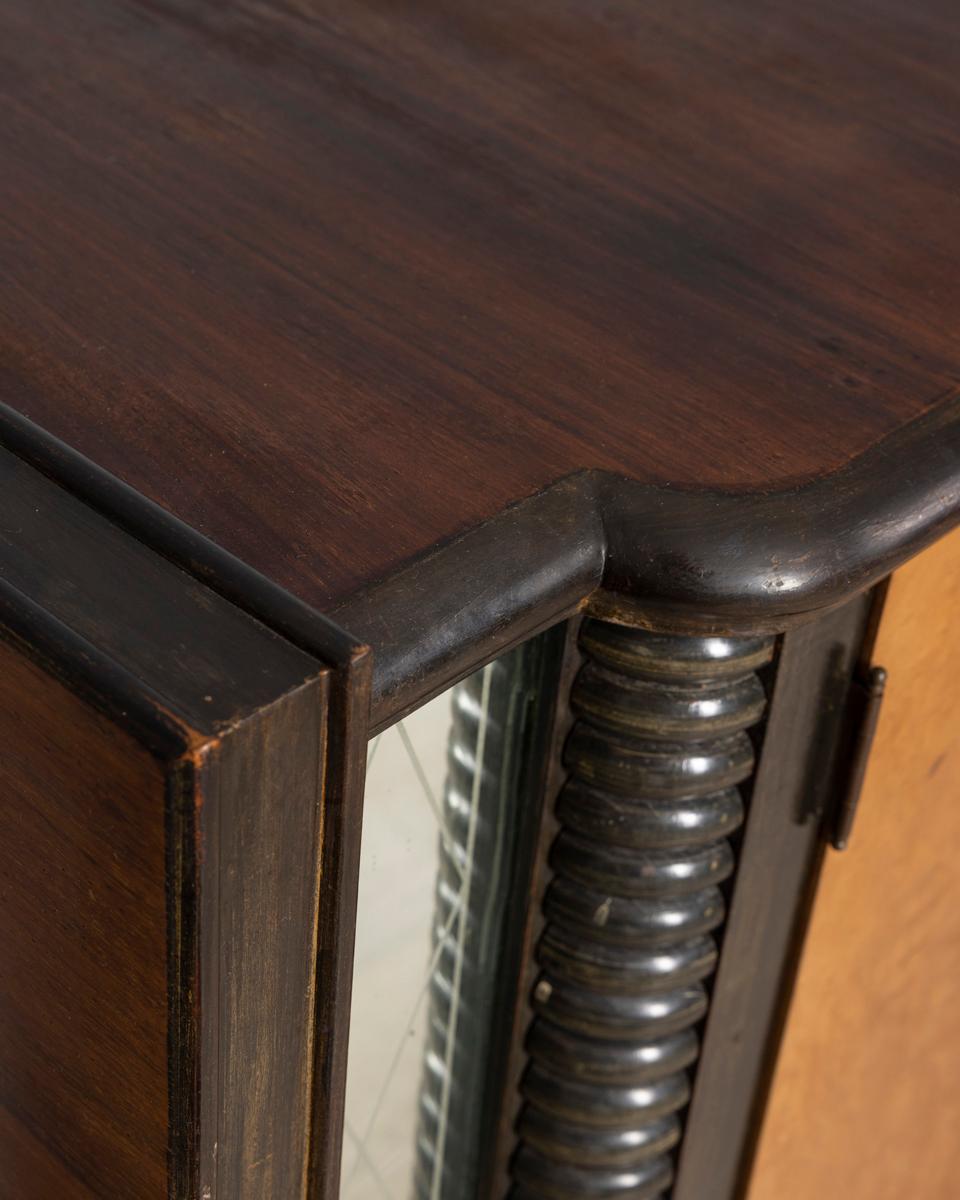 Credenza vintage anni 40 in legno e vetro design Art Decò Italiano im Angebot 2