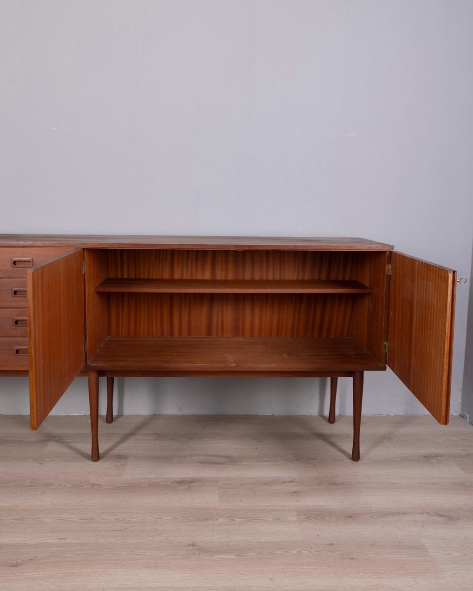 Credenza vintage anni '60 in legno di Teak di design Italiano en venta 4