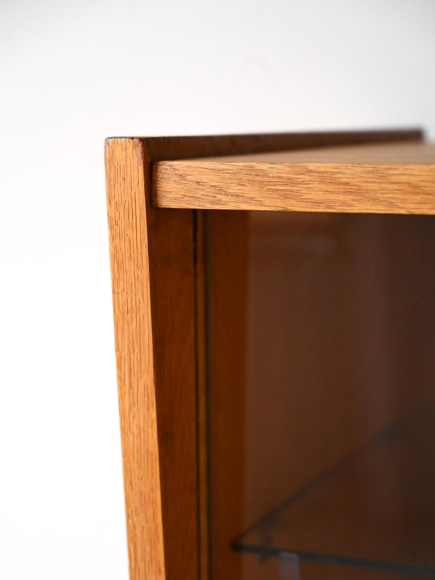 Legno Credenza vintage con vetrinetta