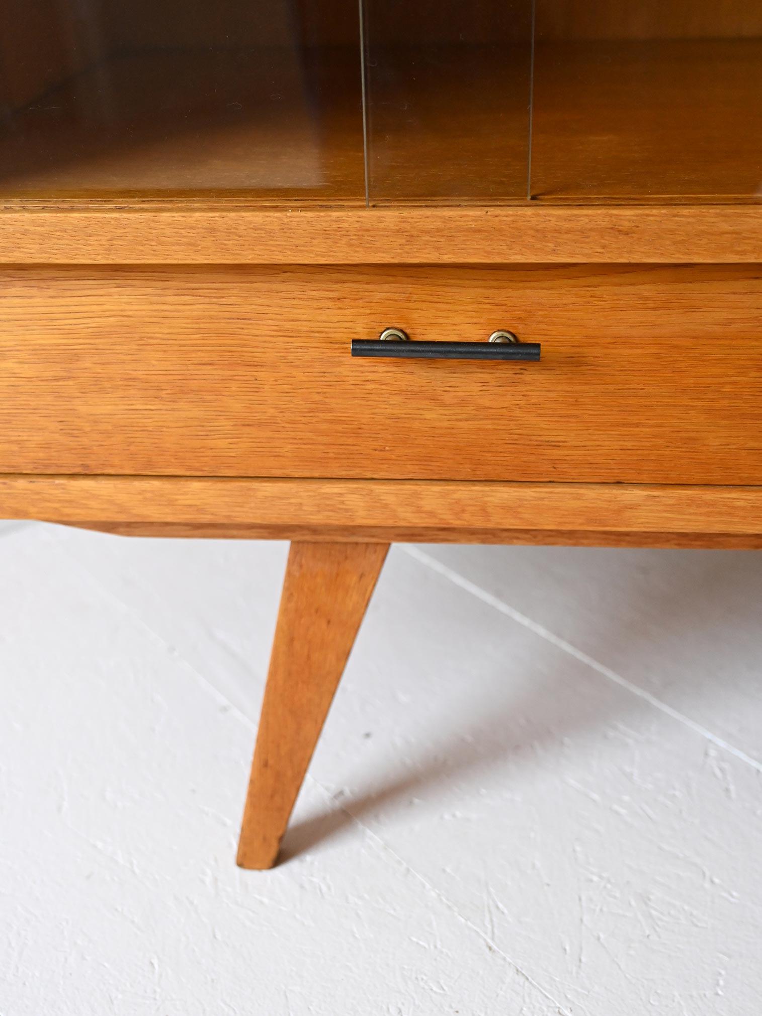 Credenza vintage con vetrinetta 1