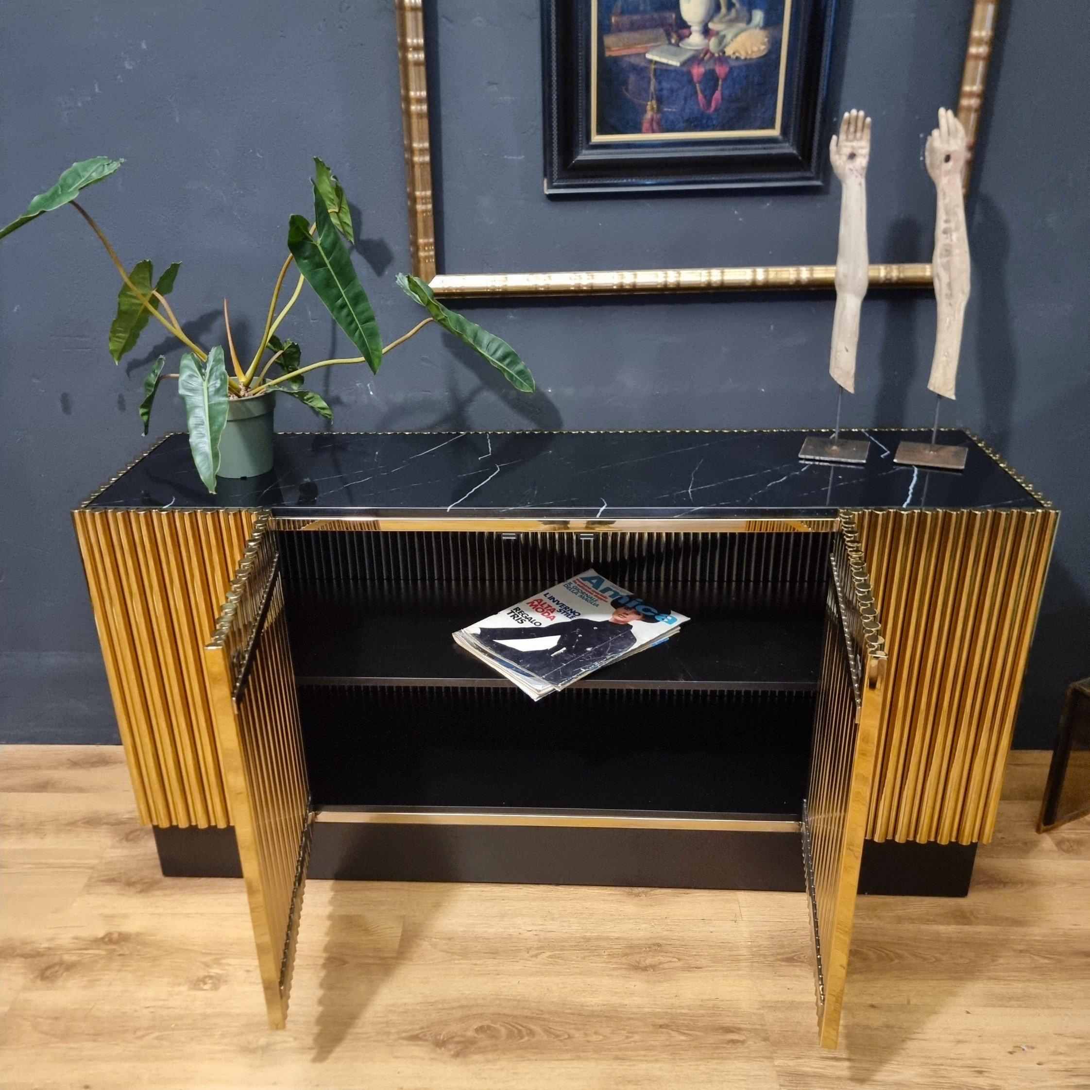 Vintage-Anrichte aus vergoldetem Stahl mit Steinplatte in Marmoroptik (Zeitgenössisch) im Angebot