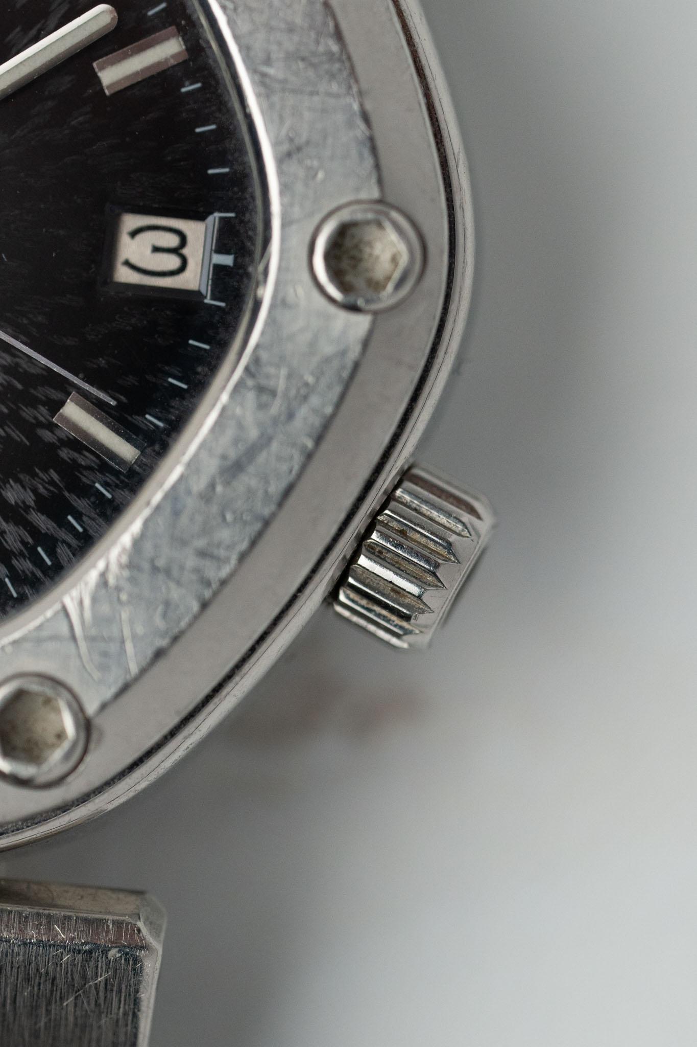 Credor Lokomotive KEH018 5932-5020 Texturiertes schwarzes Sonnenschliff-Zifferblatt von Gerald Genta im Angebot 5