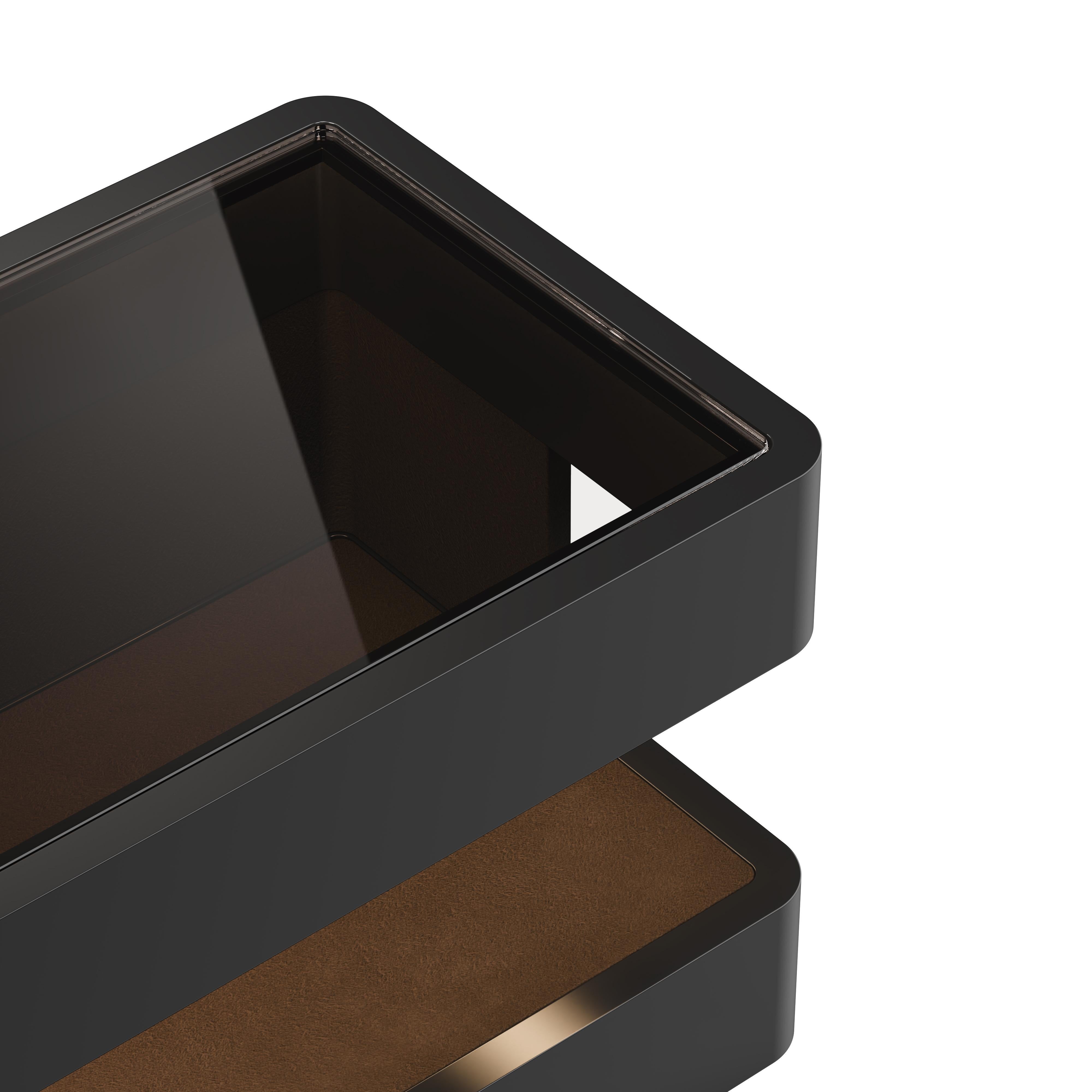 XXI secolo e contemporaneo Creek I Side Table By Porus Studio Made in Portugal in vendita