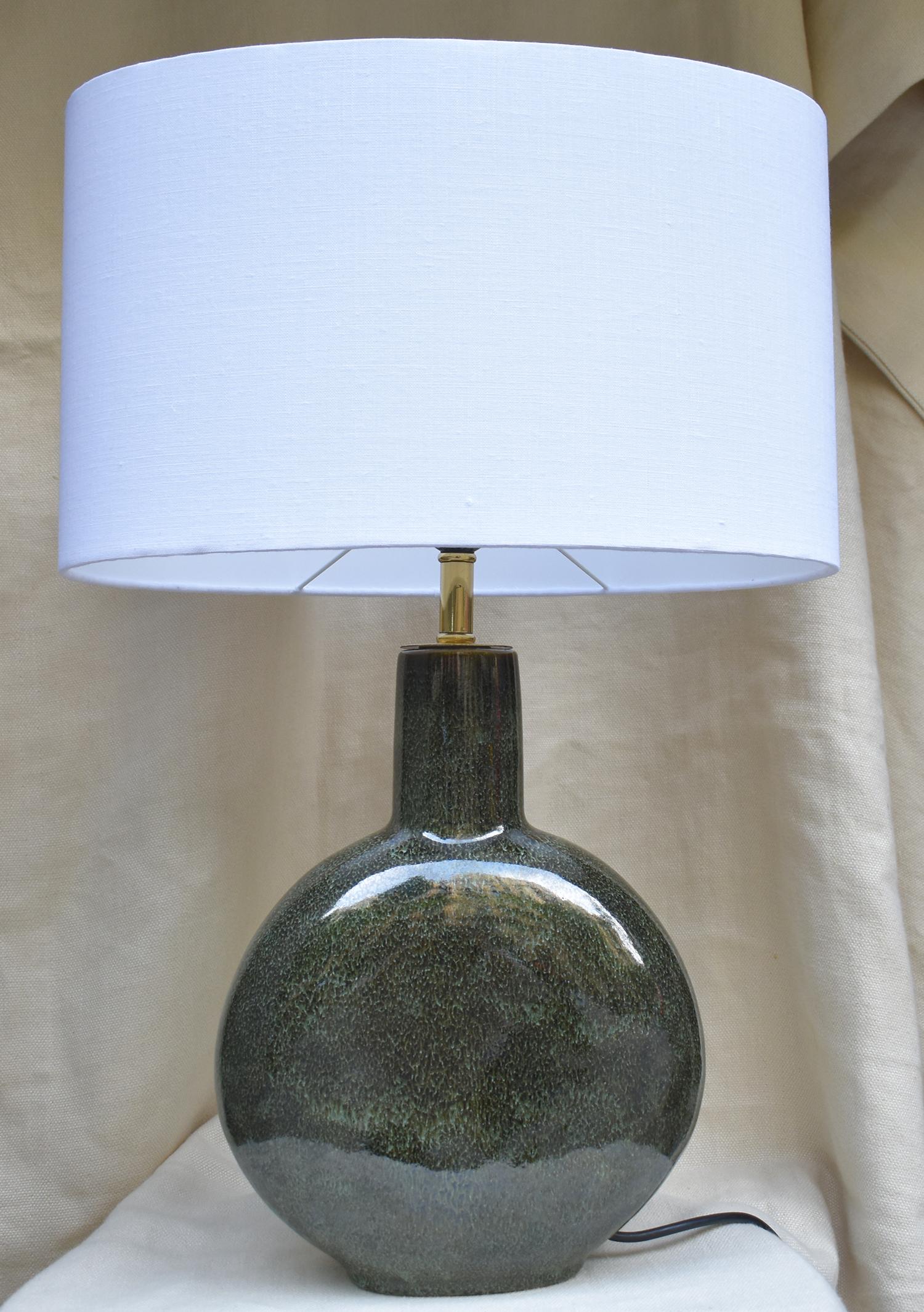 Mid-century Modern, Green Ceramic and Brass Table Lamp by Valenti, Spain 1970s For Sale 5