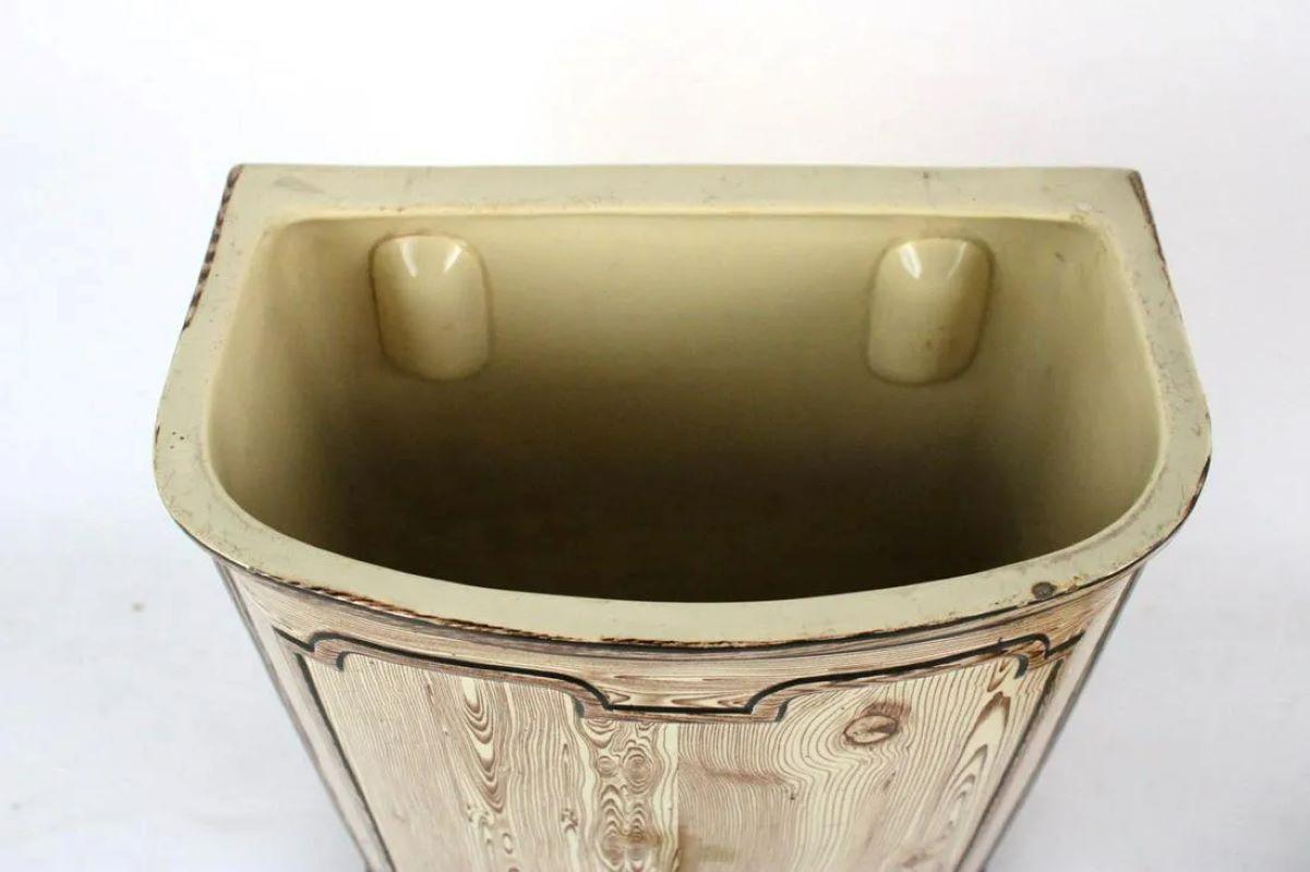 Creil Et Montereau Cistern and Basin, Faux Bois Faience In Fair Condition For Sale In Doylestown, PA