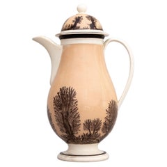 Französische Mochaware-Keramik-Kaffeekanne von Französischem Schliff