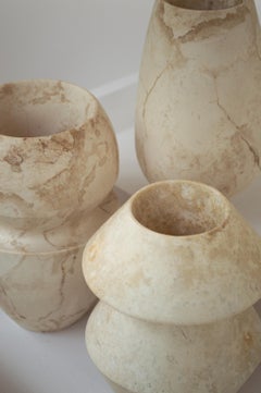 Crema Maya Stone Flower Vase or Vesse 'HABAPAURA', Carved by Hand