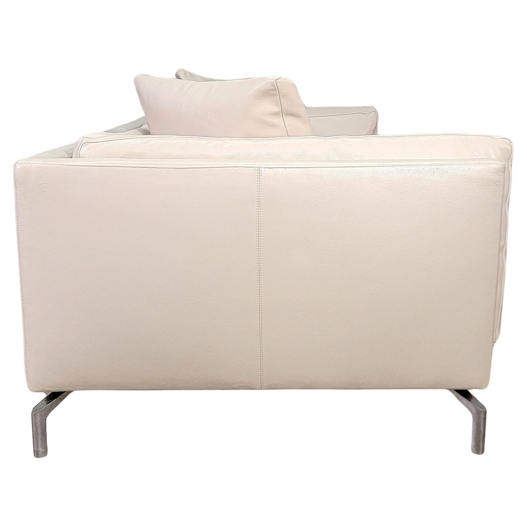 Divano in pelle color crema Como di Giorgio Soressi per Design Within Reach In condizioni buone in vendita a Miami, FL