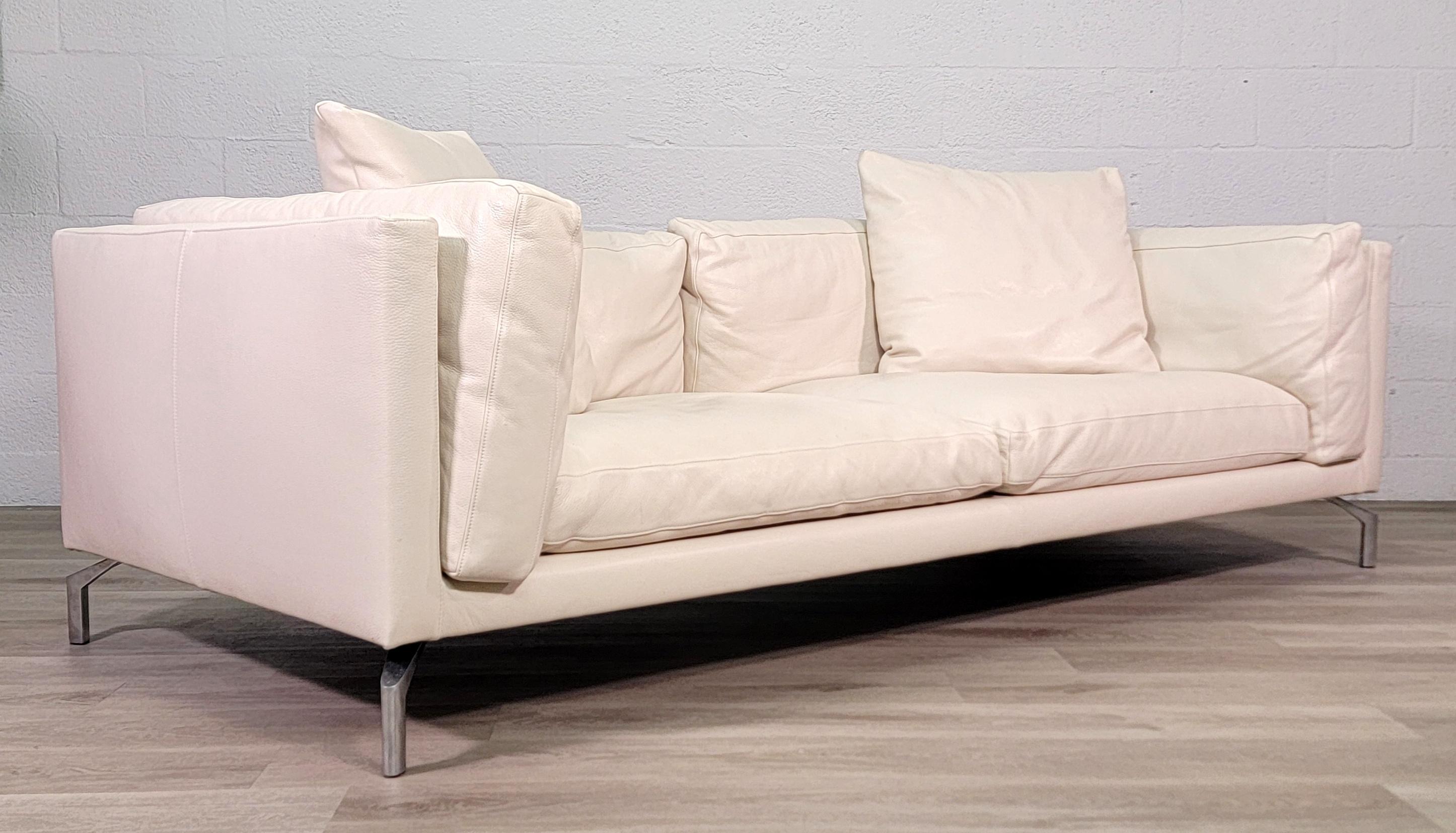 Contemporary Creme Leather Sofa Como by Giorgio Soressi for Design Within Reach For Sale