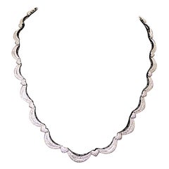 Crescent and Heart Diamond Necklace in 18 Karat 7.00 Carat