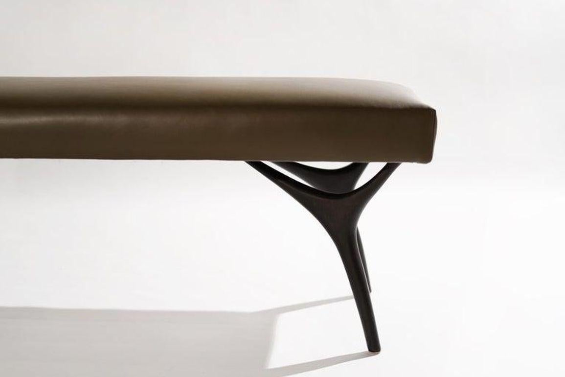 XXI secolo e contemporaneo Panca Crescent Serie 60 in ORB di Stamford Modern in vendita