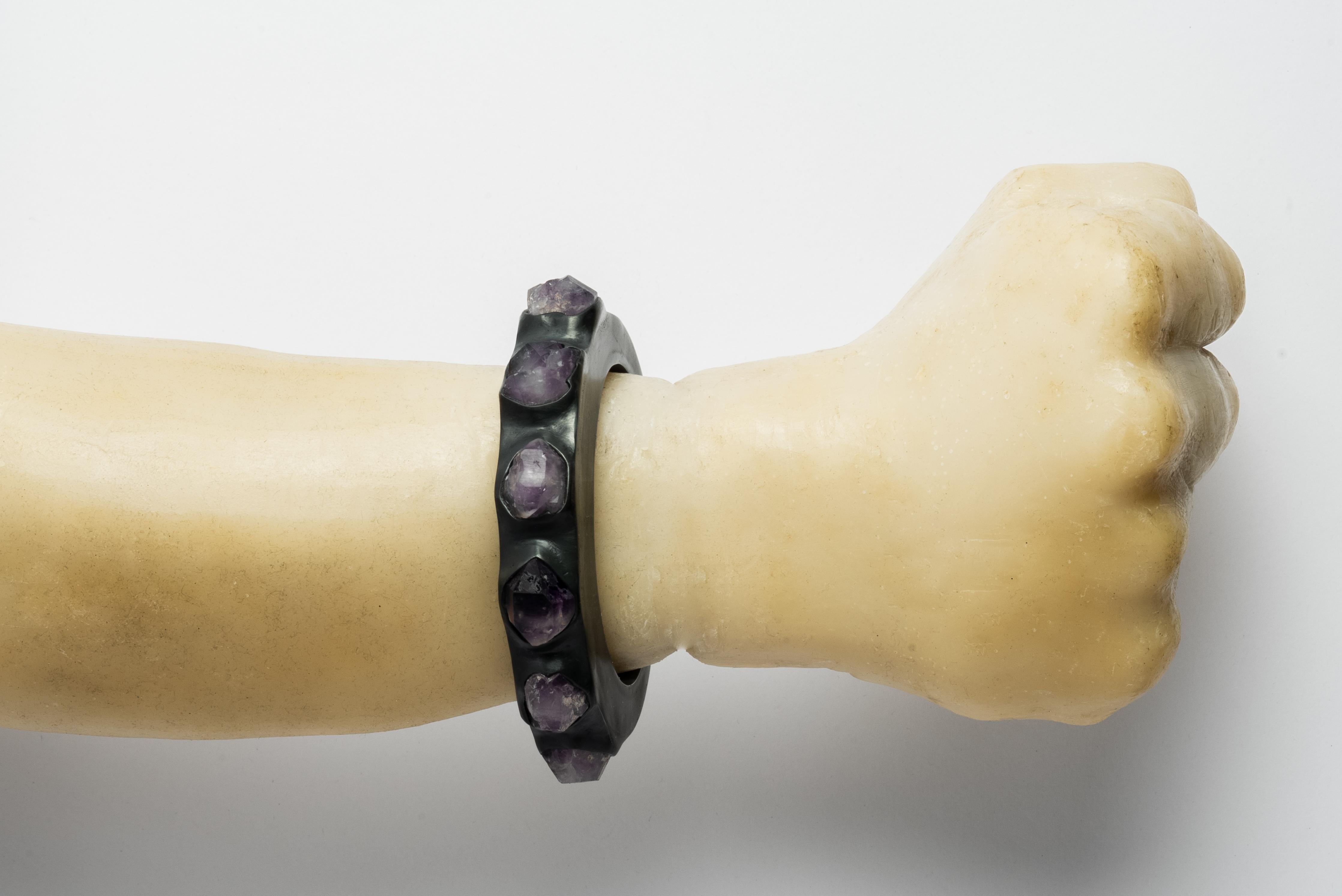Crescent Bracelet (Terrestrial Surfaced, Amethyst, 15mm, KAS+AME) In New Condition For Sale In Paris, FR