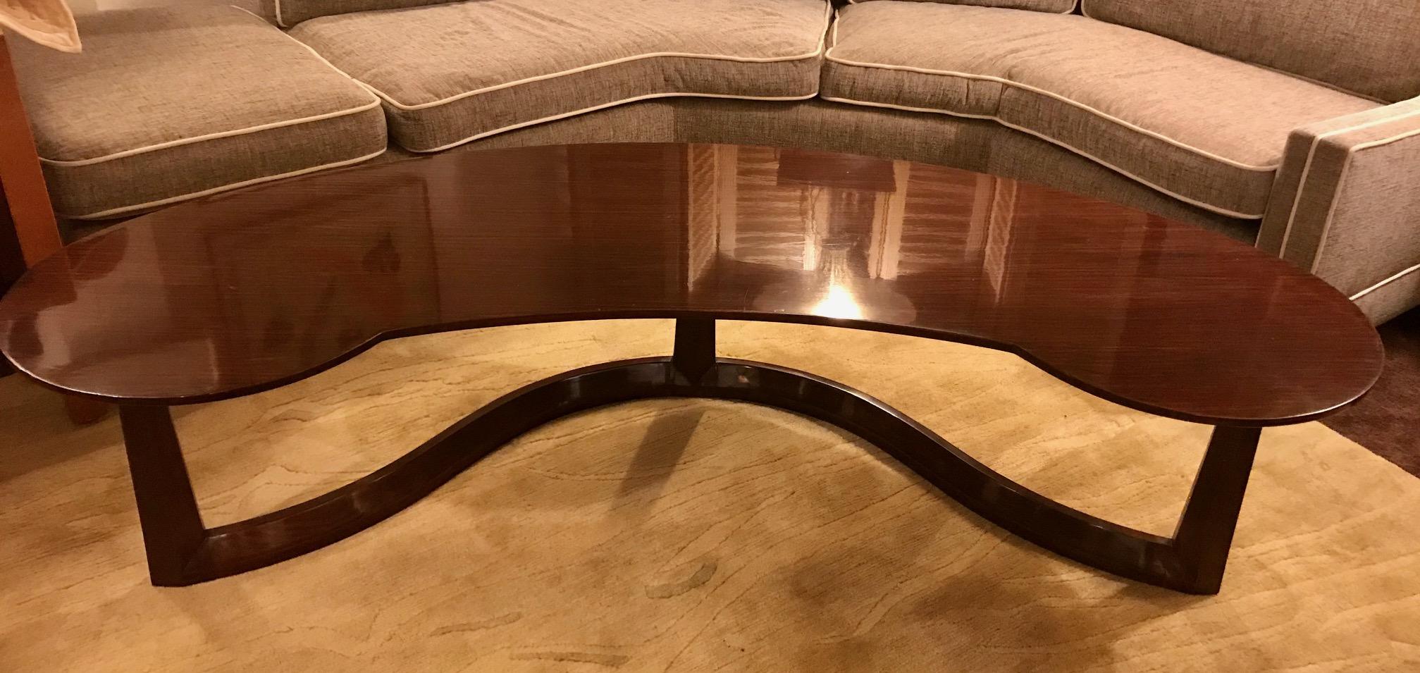 Varnished Crescent Coffee Table, Jhon Widdicomb, 1960 For Sale