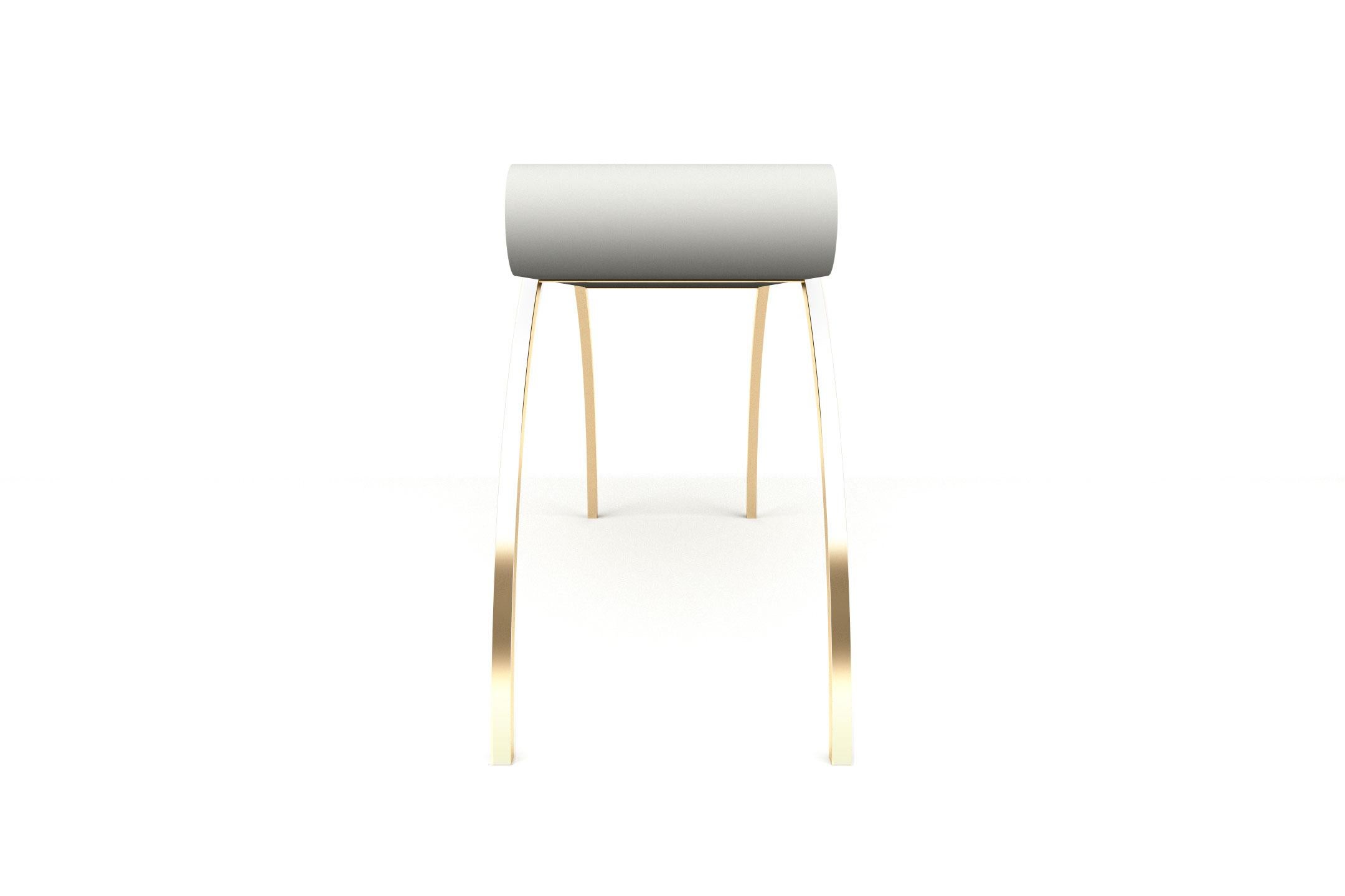 Crescent Console Table - Modern White Lacquered Console with Brass Legs In New Condition For Sale In London, GB