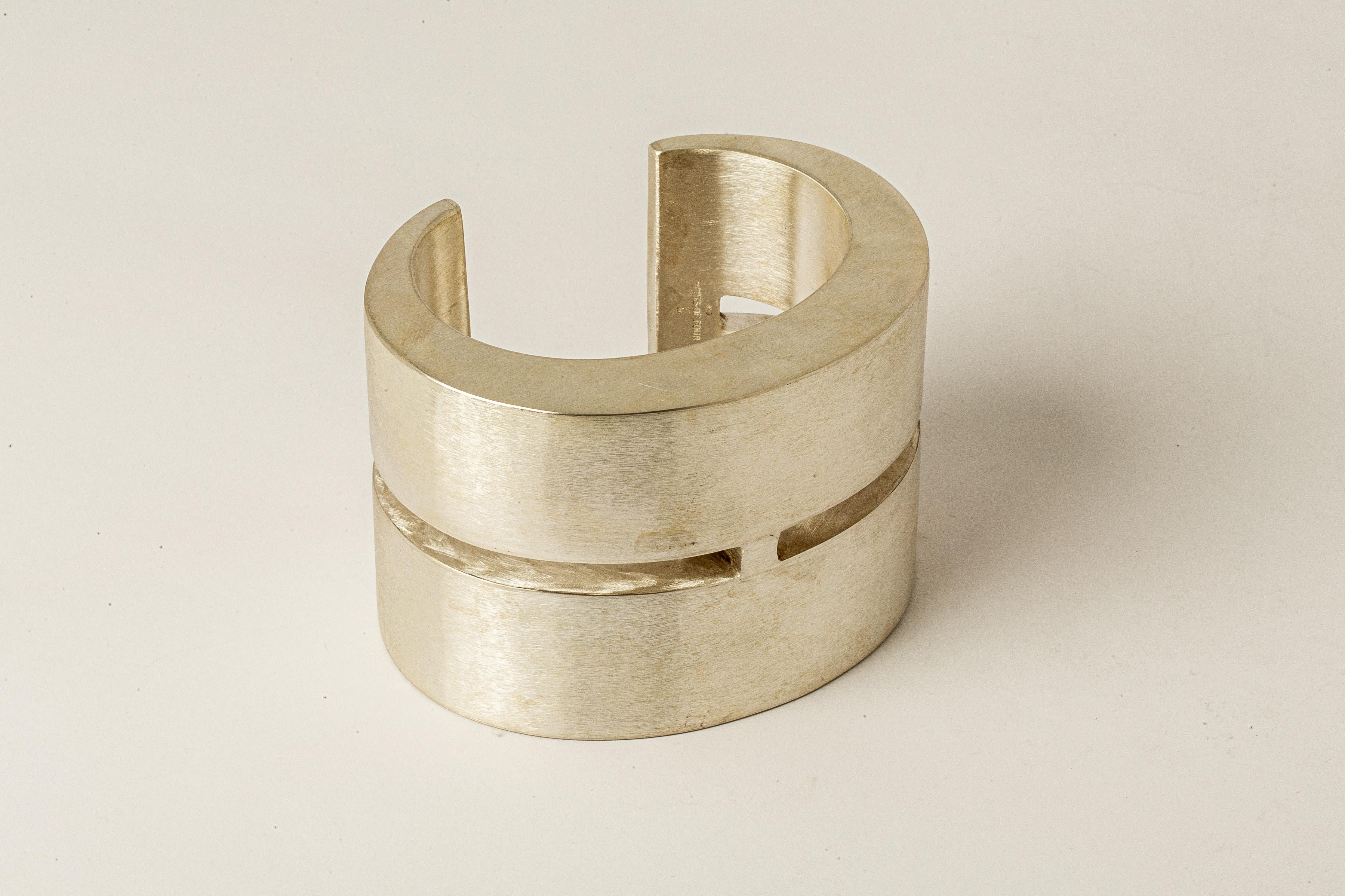 Women's or Men's Crescent Crevice Bracelet (60mm, MA) For Sale
