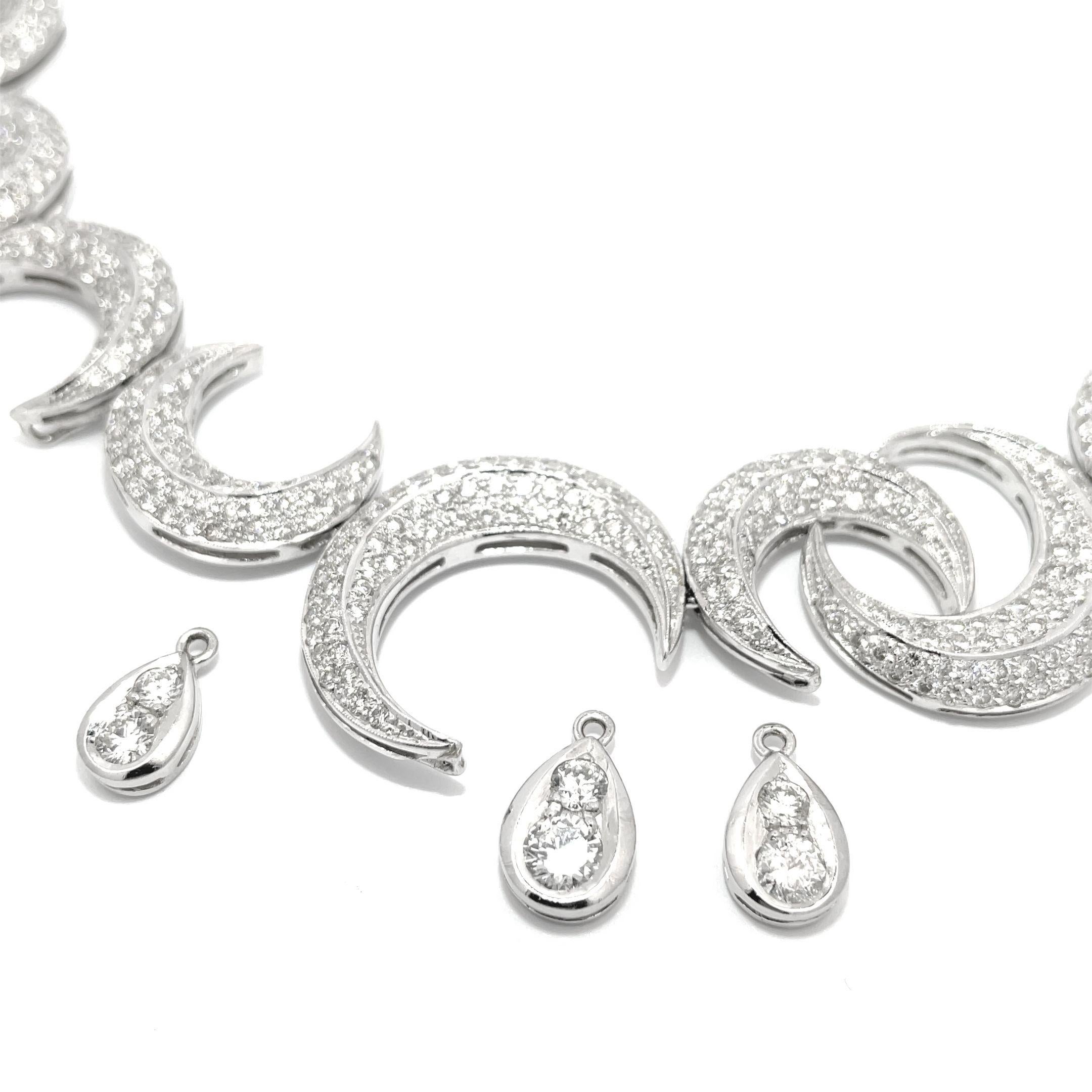Taille ronde Collier pavé de diamants en forme de croissant avec gouttes de diamants amovibles en vente