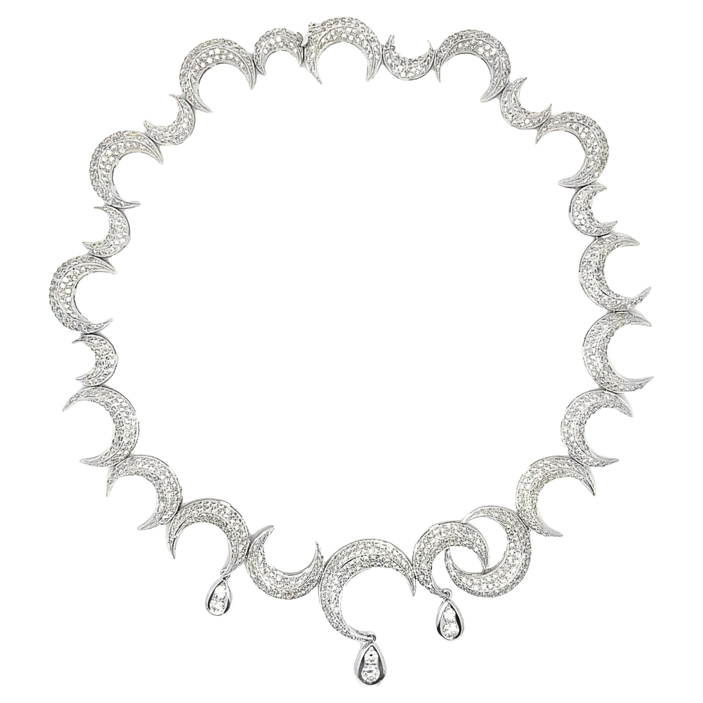 Collier pavé de diamants en forme de croissant avec gouttes de diamants amovibles