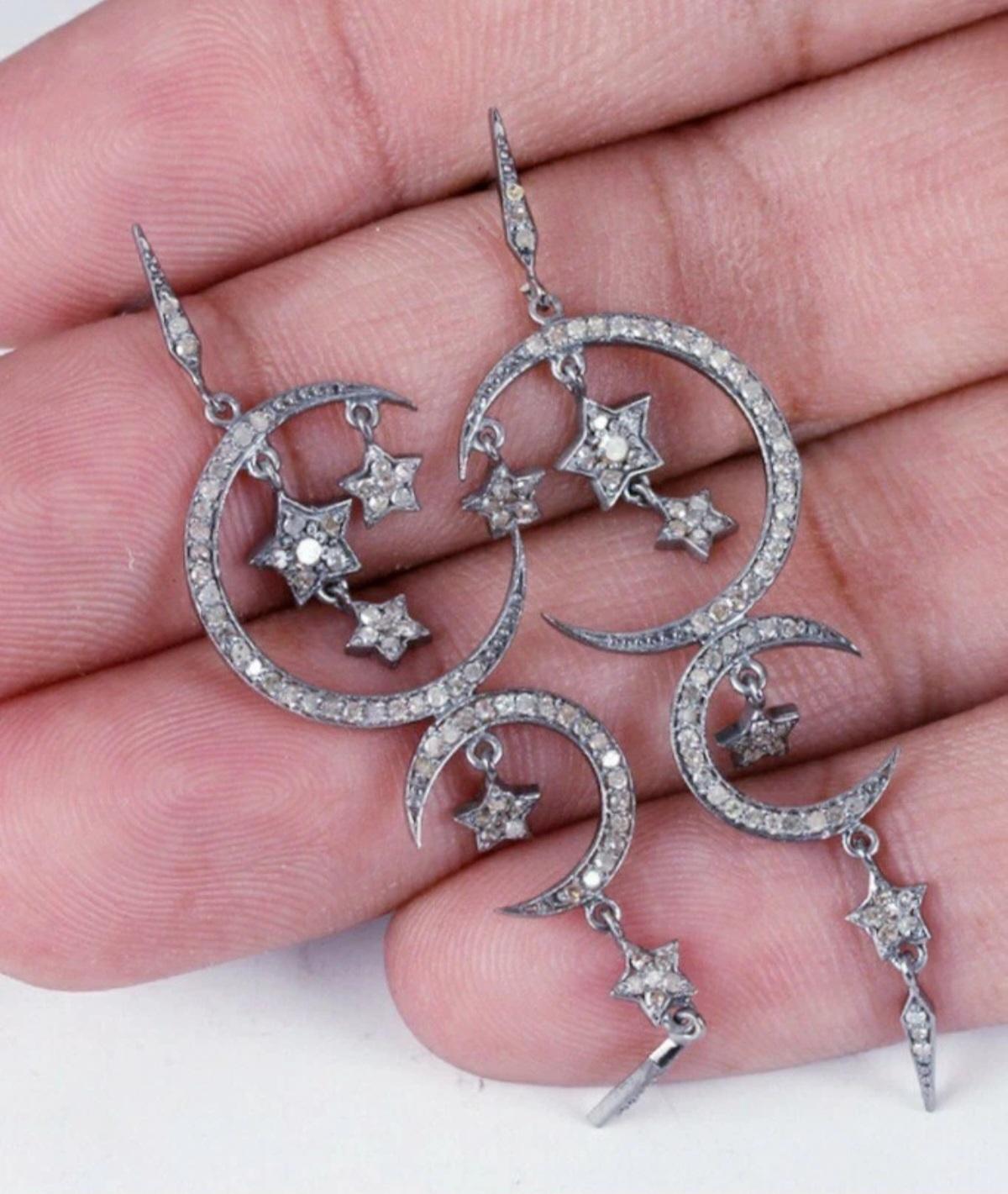Mondsichel und Sterne Designer-Ohrringe 925 Silber Pave Diamant Ohrringe. im Zustand „Neu“ im Angebot in Chicago, IL