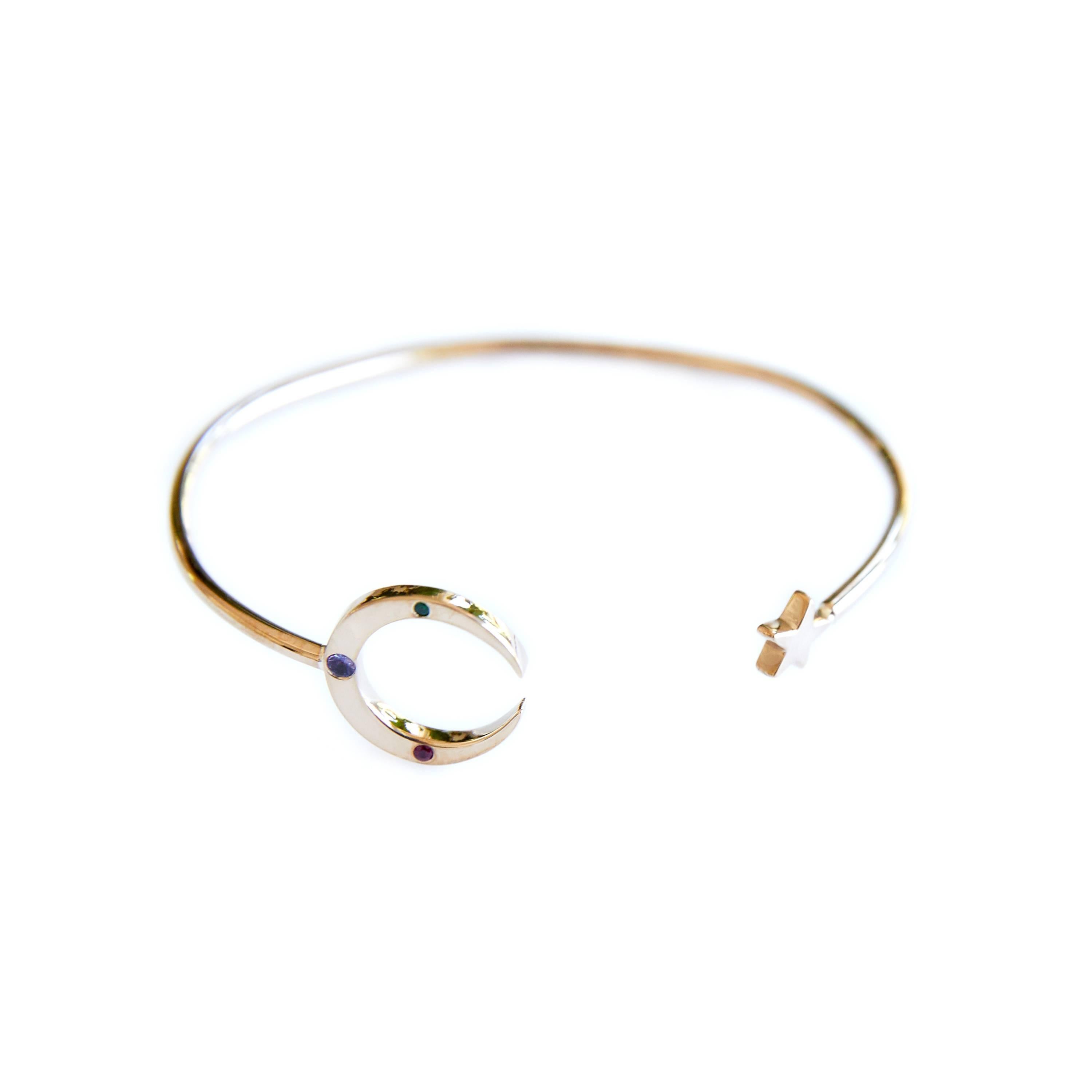 Contemporain Bracelet manchette en bronze J Dauphin en forme d'étoile de lune en émeraude, rubis et tanzanite en vente