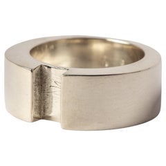 Crescent Rift Ring (9mm, PA)