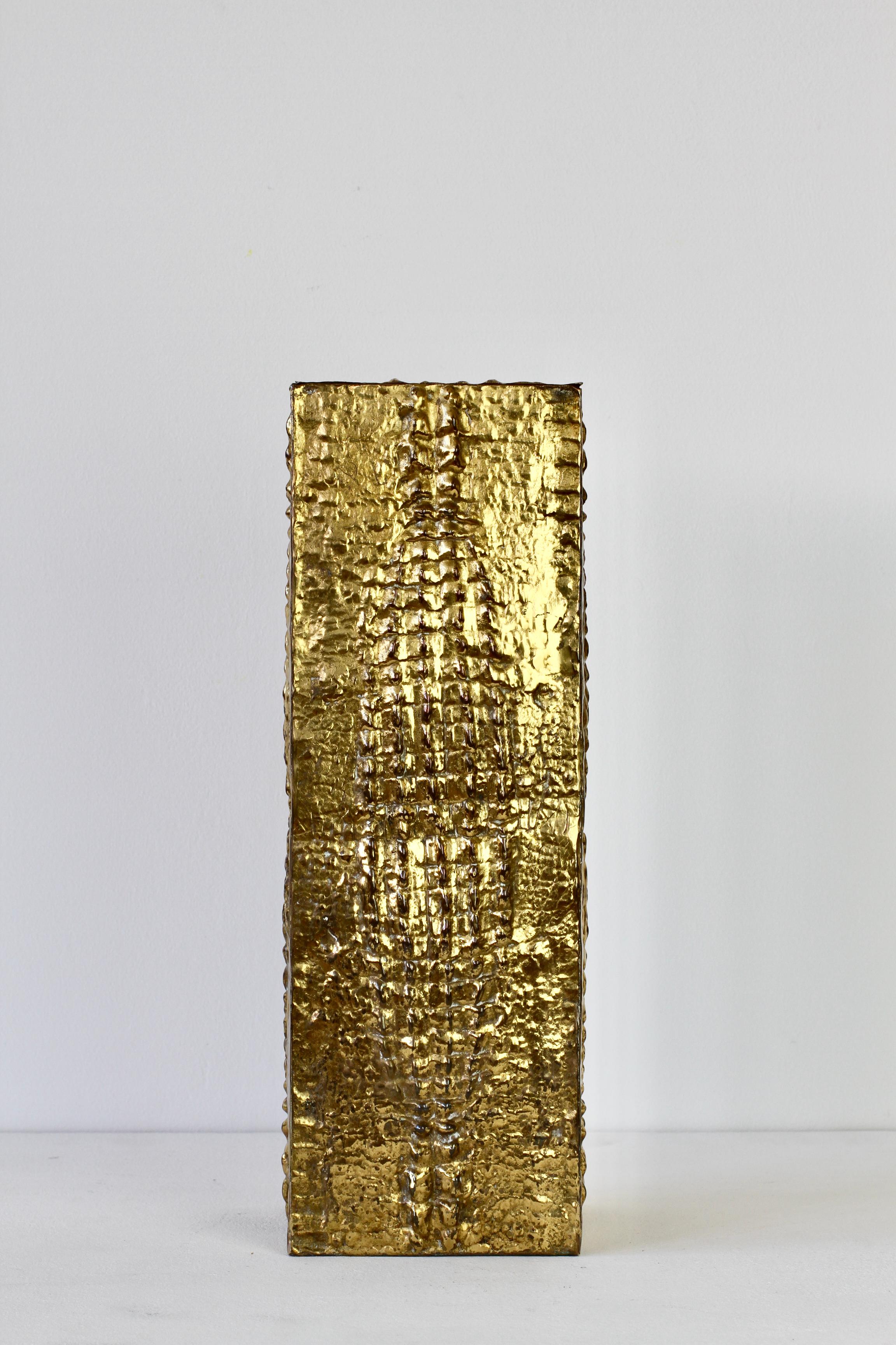 Vintage Mid-Century Modern Italian Cast Brass Crocodile Skin Umbrella Stand For Sale 7