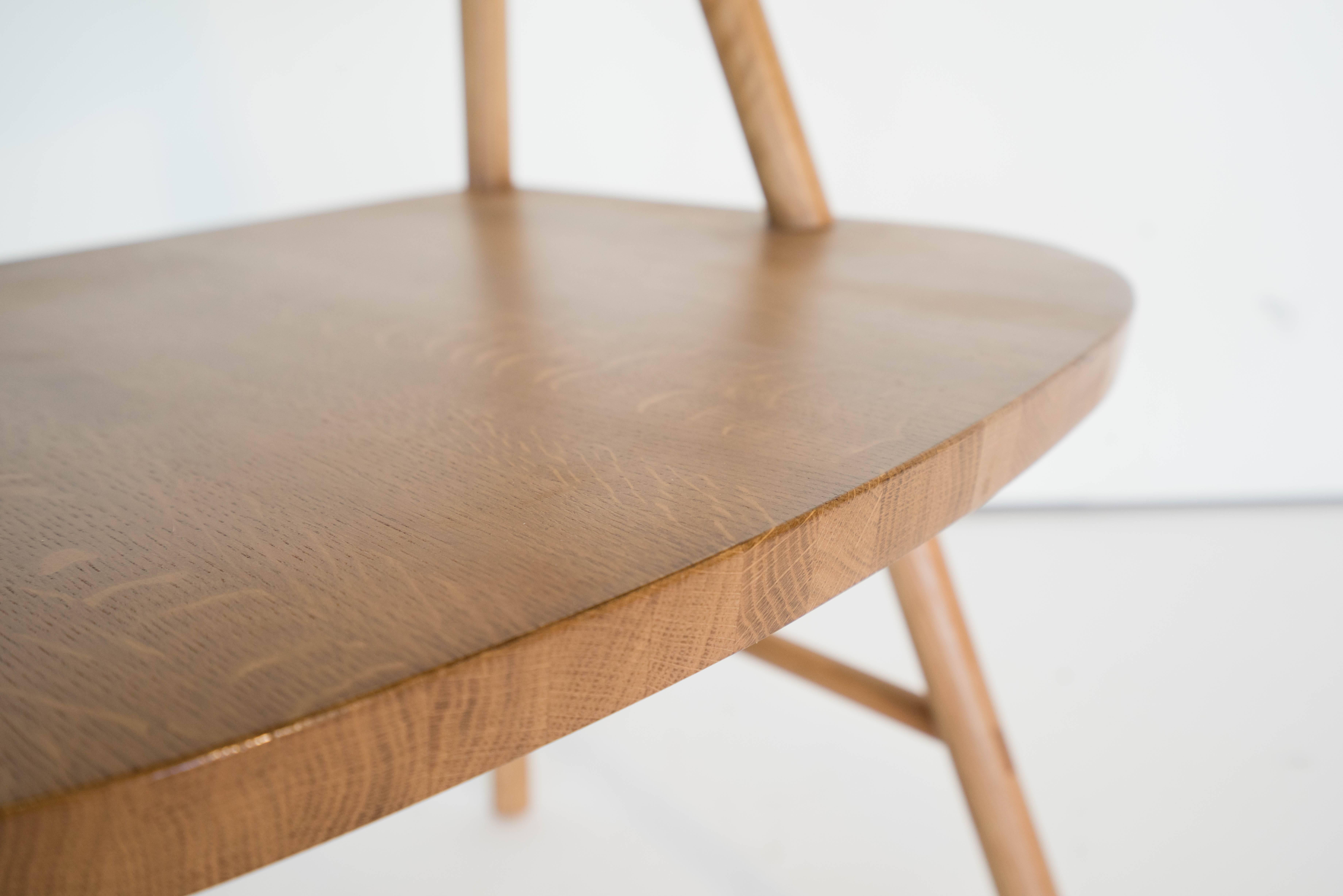Cress Chair von Sun at Six, Sienna Minimalistischer Esszimmerstuhl aus Holz, Leder (Chinesisch) im Angebot