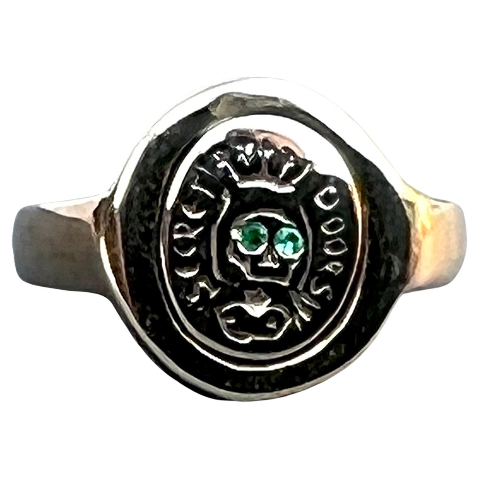 Emerald Crest Ring Signet Ring Skull Memento Mori Style 

Made in Bronze

J DAUPHIN signature piece 