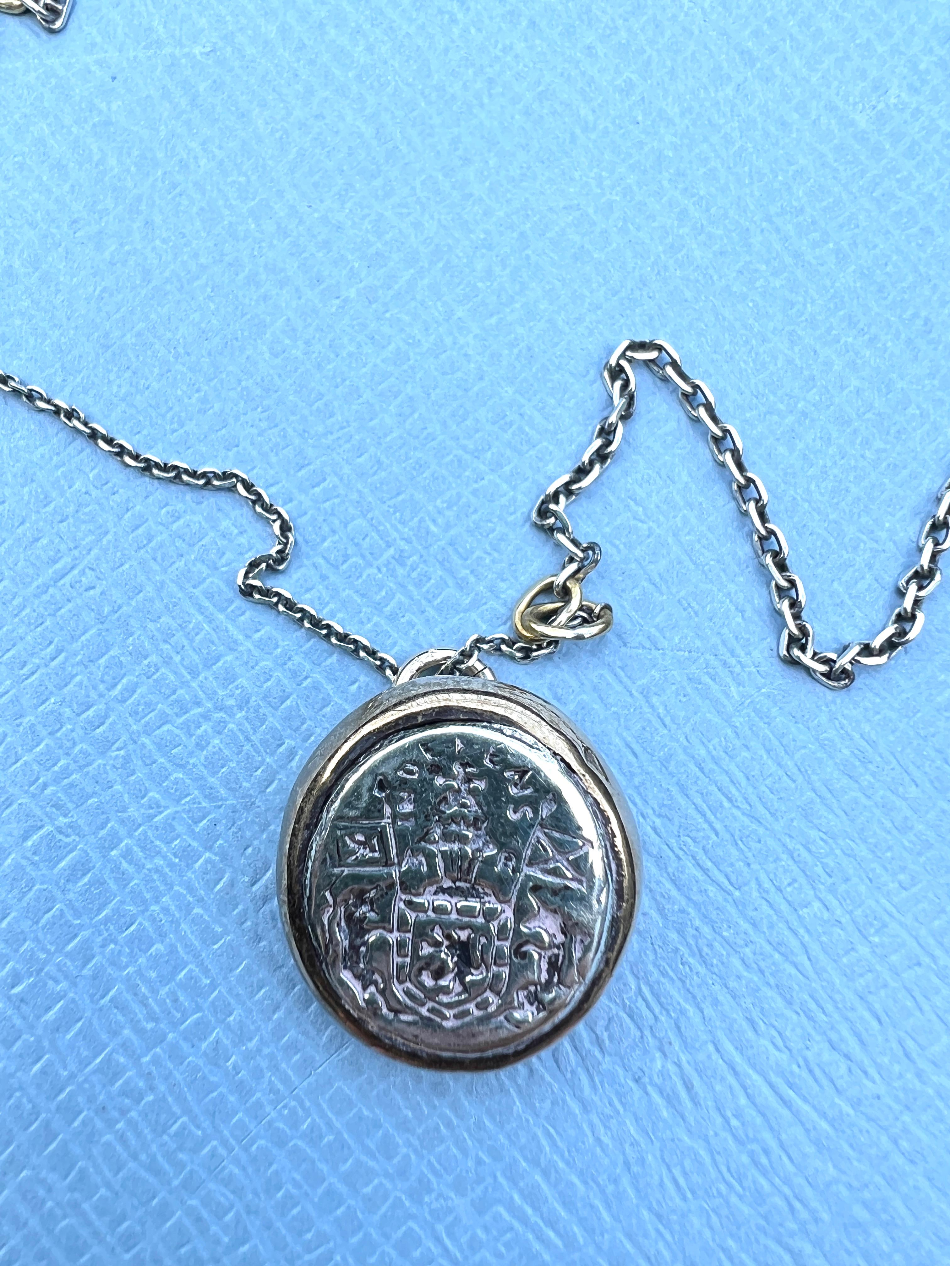 Crest Signet Silver Medal Chain Necklace English Legacy Historical Marriage 1