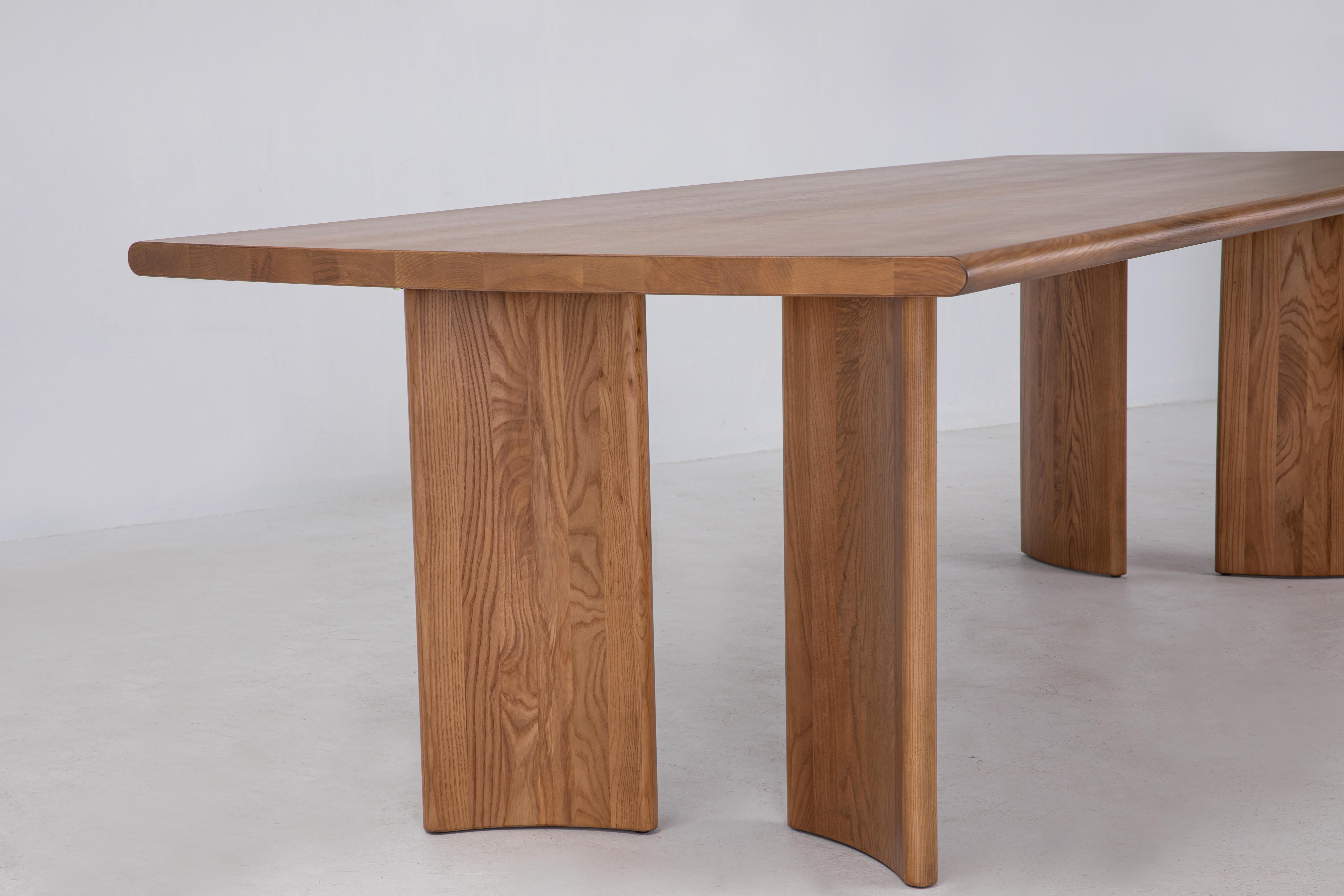 Contemporary Crest Table 108