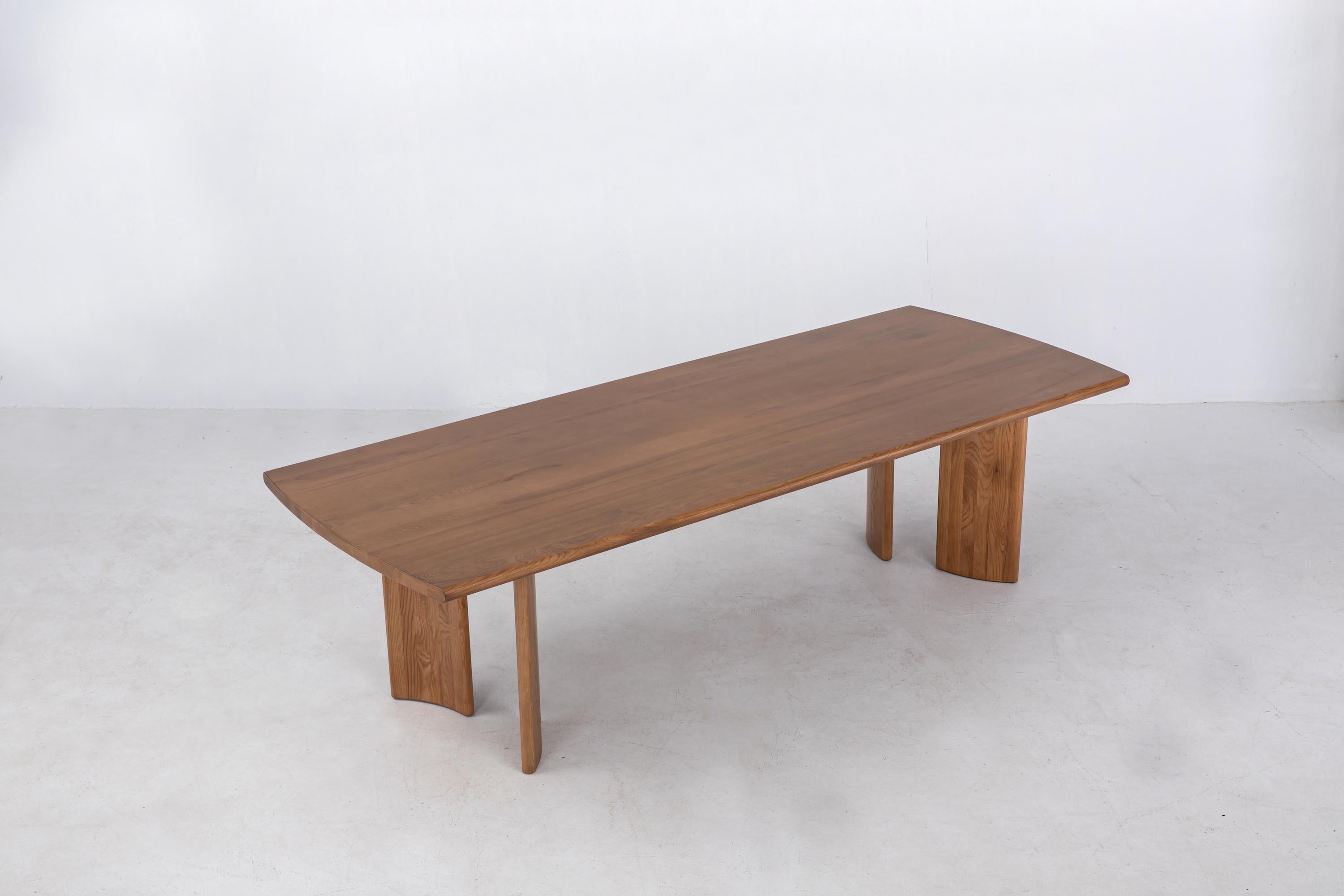 Crest Table 78
