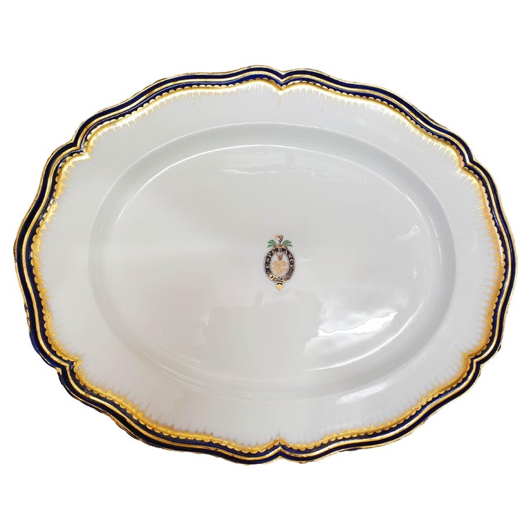 Crested 19th Century Serving Platter For Sale at 1stDibs